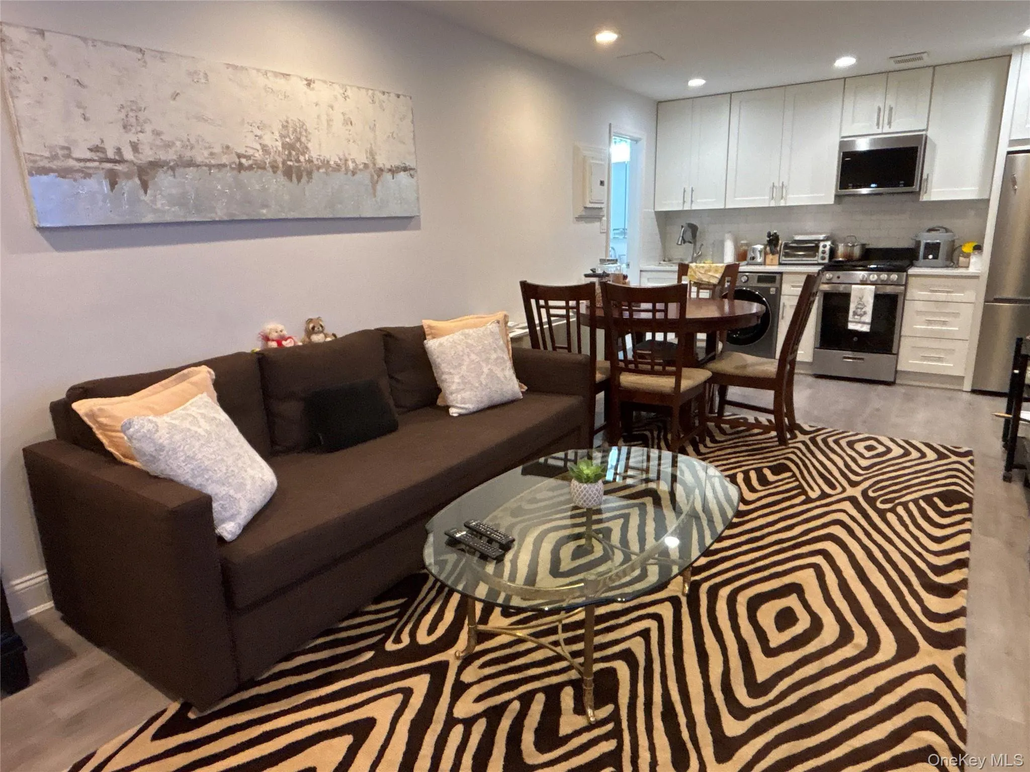 30 Barstow Road, North Hempstead, NY, 2 Rooms Rooms,1 BathroomBathrooms,Residential Lease,For Rent,Barstow,0,983762 30 Barstow Road, North Hempstead, NY, 2 Rooms Rooms,1 BathroomBathrooms,Residential Lease,For Rent,Barstow,0,983762