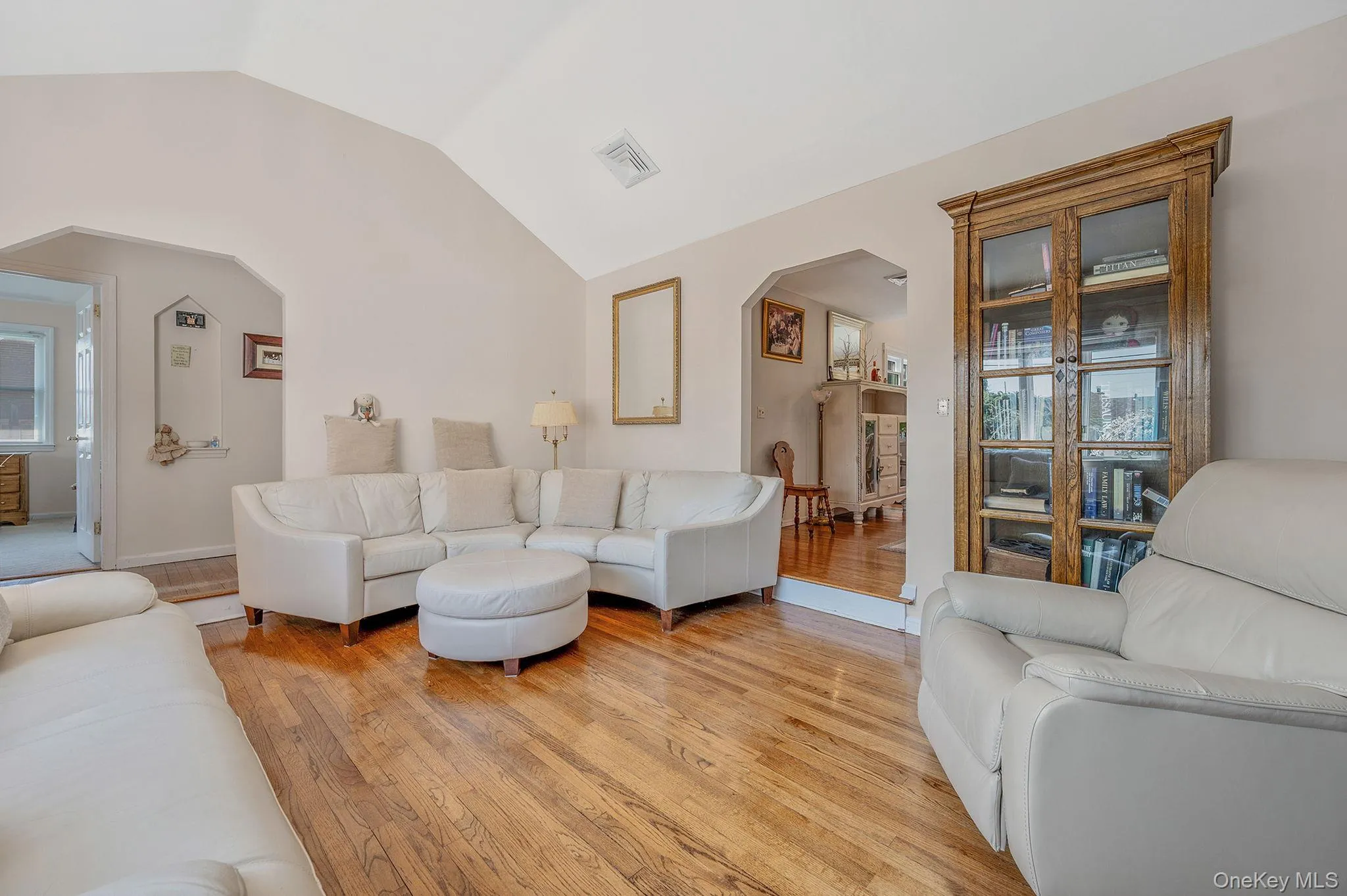 1672 Eyre Place, Hempstead, NY, 3 Bedrooms Bedrooms, 11 Rooms Rooms,2 BathroomsBathrooms,Residential,For Rent,Eyre,0,983768 1672 Eyre Place, Hempstead, NY, 3 Bedrooms Bedrooms, 11 Rooms Rooms,2 BathroomsBathrooms,Residential,For Rent,Eyre,0,983768