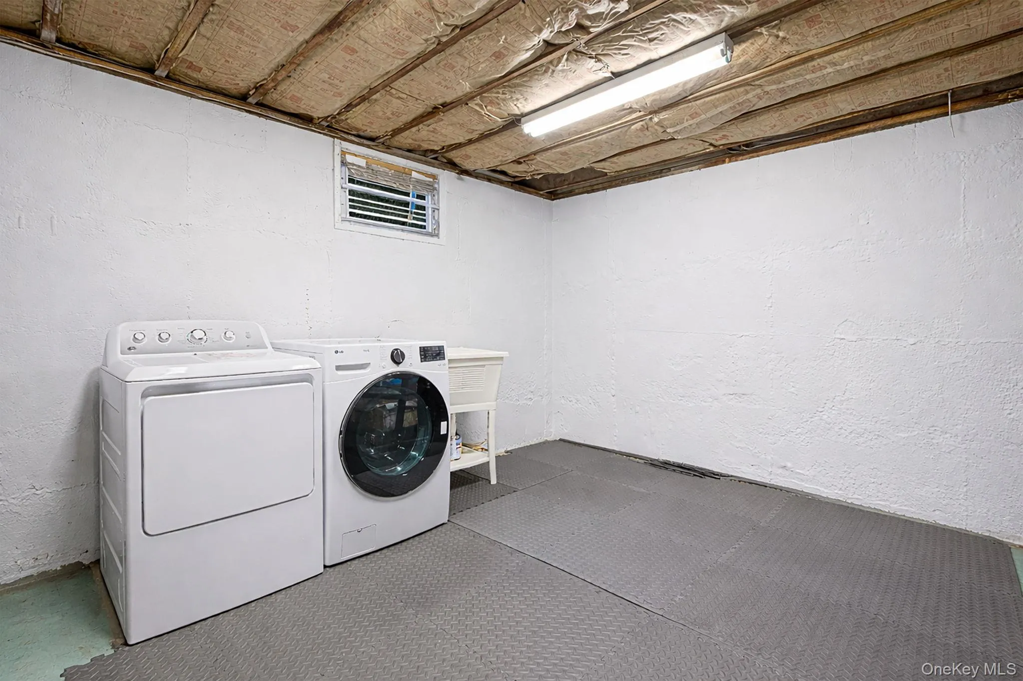 1672 Eyre Place, Hempstead, NY, 3 Bedrooms Bedrooms, 11 Rooms Rooms,2 BathroomsBathrooms,Residential,For Rent,Eyre,0,983768 1672 Eyre Place, Hempstead, NY, 3 Bedrooms Bedrooms, 11 Rooms Rooms,2 BathroomsBathrooms,Residential,For Rent,Eyre,0,983768