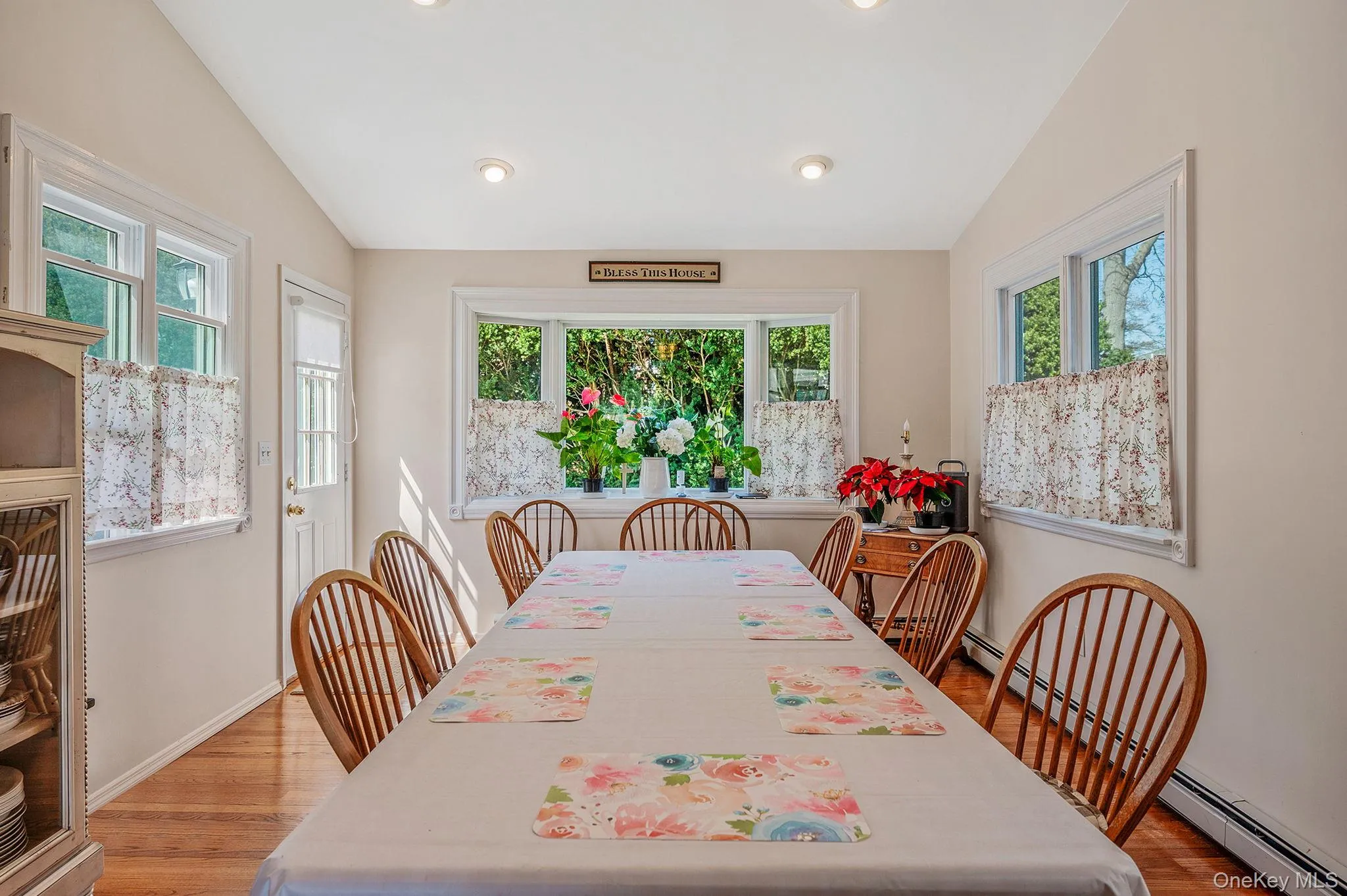 1672 Eyre Place, Hempstead, NY, 3 Bedrooms Bedrooms, 11 Rooms Rooms,2 BathroomsBathrooms,Residential,For Rent,Eyre,0,983768 1672 Eyre Place, Hempstead, NY, 3 Bedrooms Bedrooms, 11 Rooms Rooms,2 BathroomsBathrooms,Residential,For Rent,Eyre,0,983768