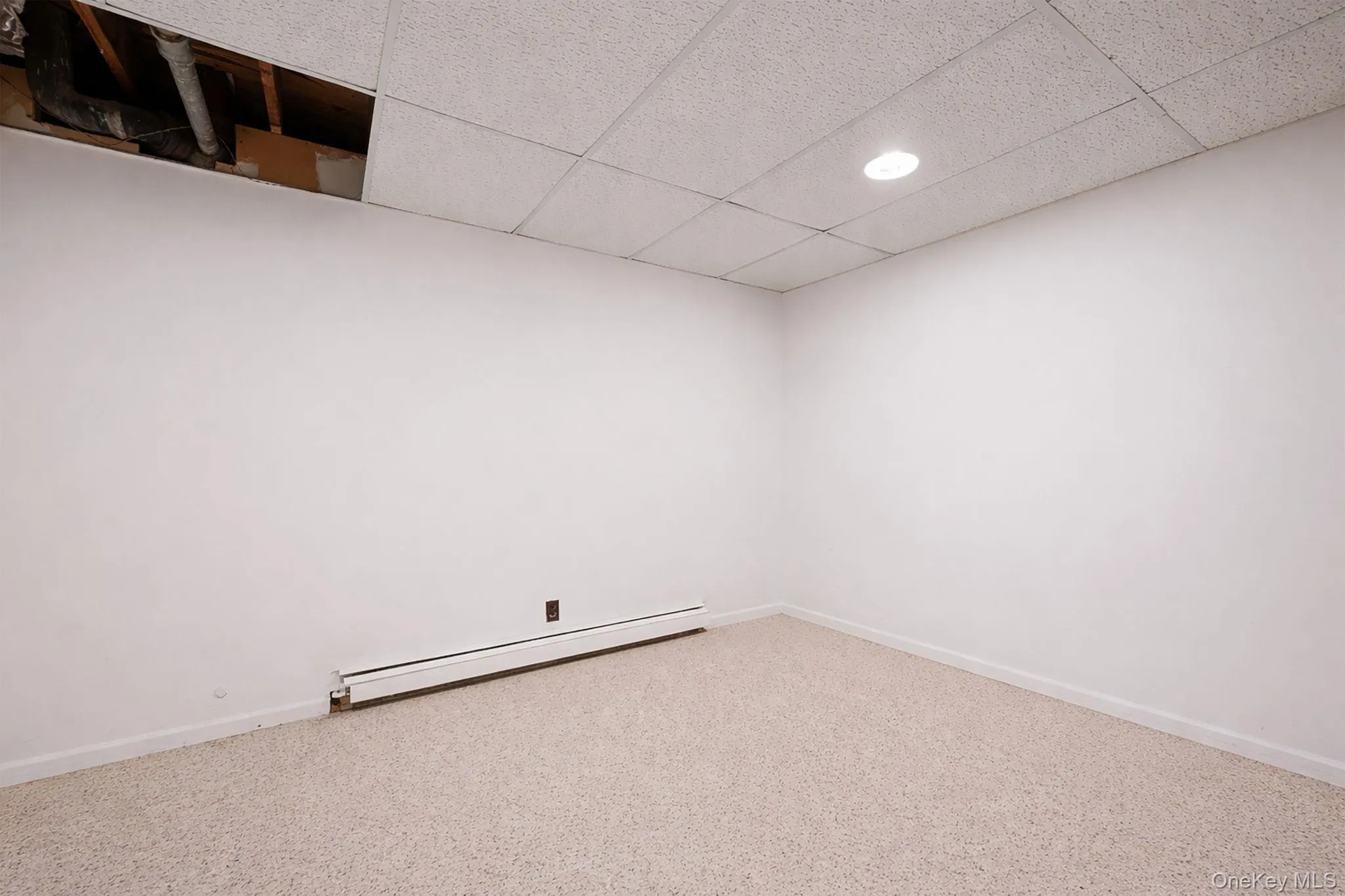 1672 Eyre Place, Hempstead, NY, 3 Bedrooms Bedrooms, 11 Rooms Rooms,2 BathroomsBathrooms,Residential,For Rent,Eyre,0,983768 1672 Eyre Place, Hempstead, NY, 3 Bedrooms Bedrooms, 11 Rooms Rooms,2 BathroomsBathrooms,Residential,For Rent,Eyre,0,983768