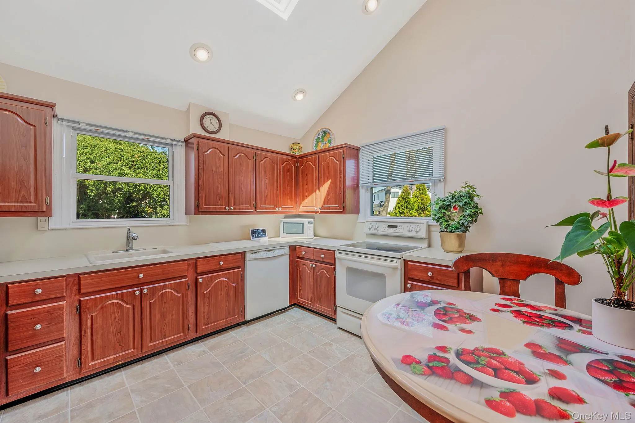 1672 Eyre Place, Hempstead, NY, 3 Bedrooms Bedrooms, 11 Rooms Rooms,2 BathroomsBathrooms,Residential,For Rent,Eyre,0,983768 1672 Eyre Place, Hempstead, NY, 3 Bedrooms Bedrooms, 11 Rooms Rooms,2 BathroomsBathrooms,Residential,For Rent,Eyre,0,983768