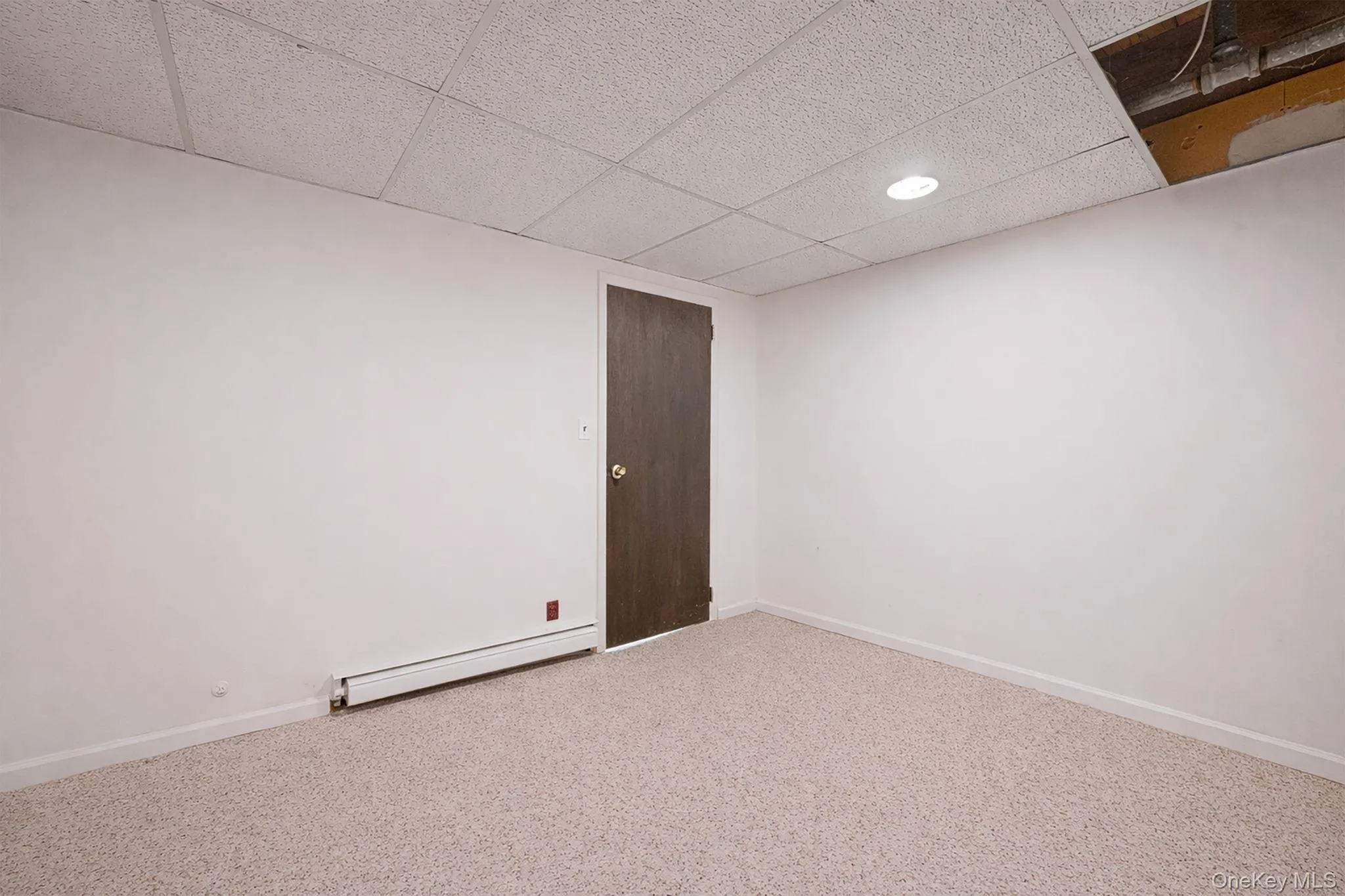 1672 Eyre Place, Hempstead, NY, 3 Bedrooms Bedrooms, 11 Rooms Rooms,2 BathroomsBathrooms,Residential,For Rent,Eyre,0,983768 1672 Eyre Place, Hempstead, NY, 3 Bedrooms Bedrooms, 11 Rooms Rooms,2 BathroomsBathrooms,Residential,For Rent,Eyre,0,983768