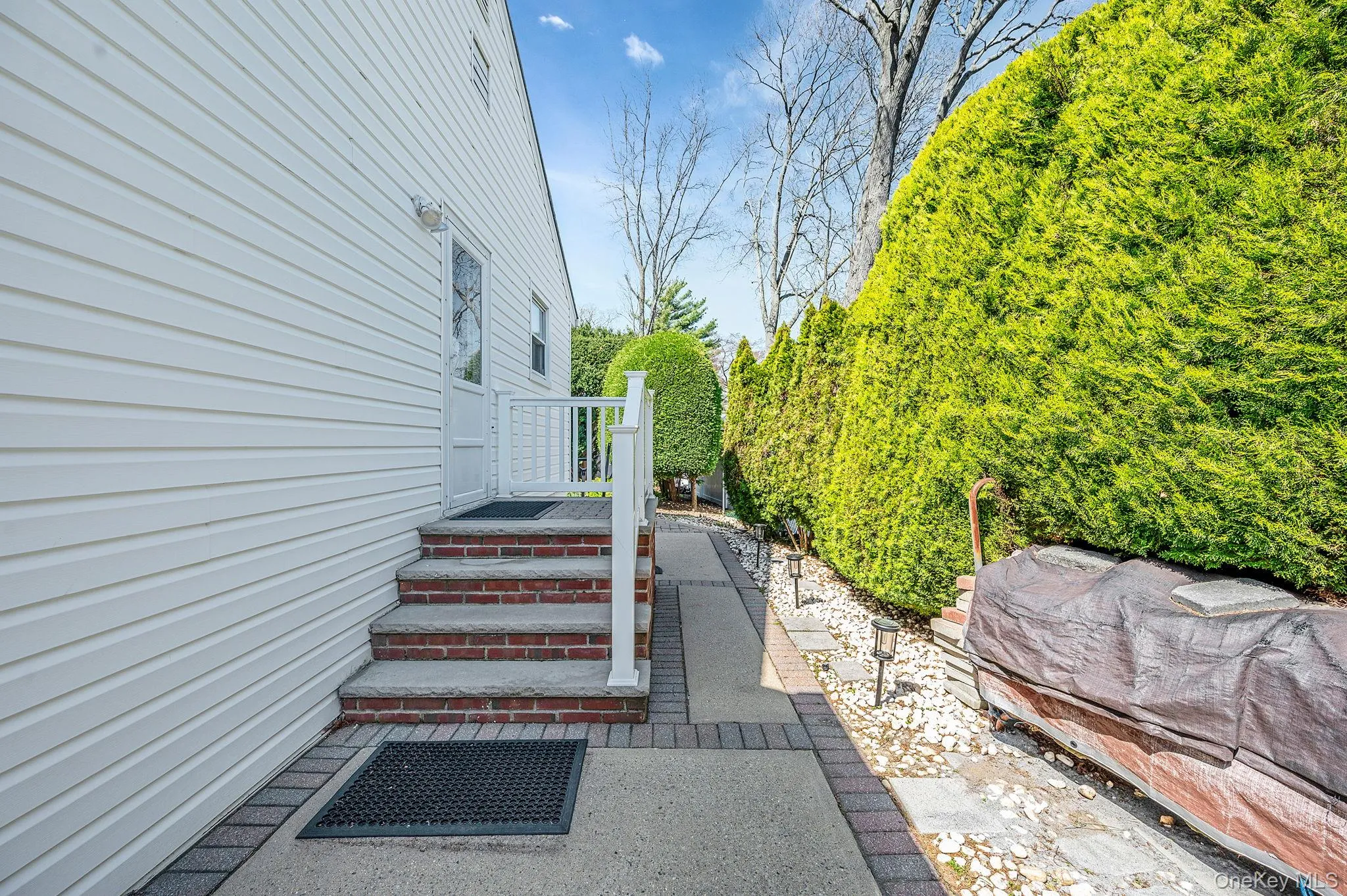1672 Eyre Place, Hempstead, NY, 3 Bedrooms Bedrooms, 11 Rooms Rooms,2 BathroomsBathrooms,Residential,For Rent,Eyre,0,983768 1672 Eyre Place, Hempstead, NY, 3 Bedrooms Bedrooms, 11 Rooms Rooms,2 BathroomsBathrooms,Residential,For Rent,Eyre,0,983768