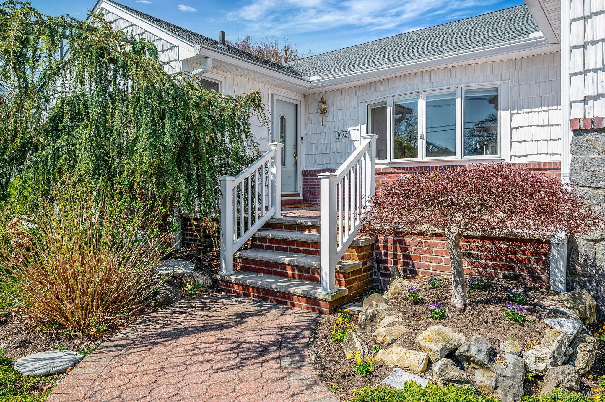 1672 Eyre Place, Hempstead, NY, 3 Bedrooms Bedrooms, 11 Rooms Rooms,2 BathroomsBathrooms,Residential,For Rent,Eyre,0,983768 1672 Eyre Place, Hempstead, NY, 3 Bedrooms Bedrooms, 11 Rooms Rooms,2 BathroomsBathrooms,Residential,For Rent,Eyre,0,983768