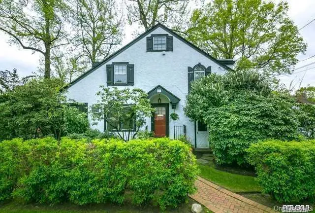 28 Vista Hill Road, North Hempstead, NY, 3 Bedrooms Bedrooms, 5 Rooms Rooms,2 BathroomsBathrooms,Residential Lease,For Rent,Vista Hill,0,983812 28 Vista Hill Road, North Hempstead, NY, 3 Bedrooms Bedrooms, 5 Rooms Rooms,2 BathroomsBathrooms,Residential Lease,For Rent,Vista Hill,0,983812