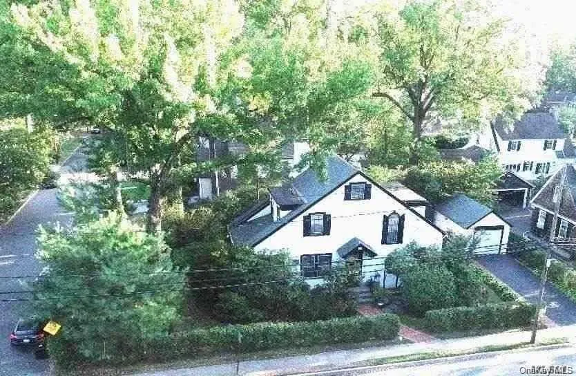 28 Vista Hill Road, North Hempstead, NY, 3 Bedrooms Bedrooms, 5 Rooms Rooms,2 BathroomsBathrooms,Residential Lease,For Rent,Vista Hill,0,983812 28 Vista Hill Road, North Hempstead, NY, 3 Bedrooms Bedrooms, 5 Rooms Rooms,2 BathroomsBathrooms,Residential Lease,For Rent,Vista Hill,0,983812