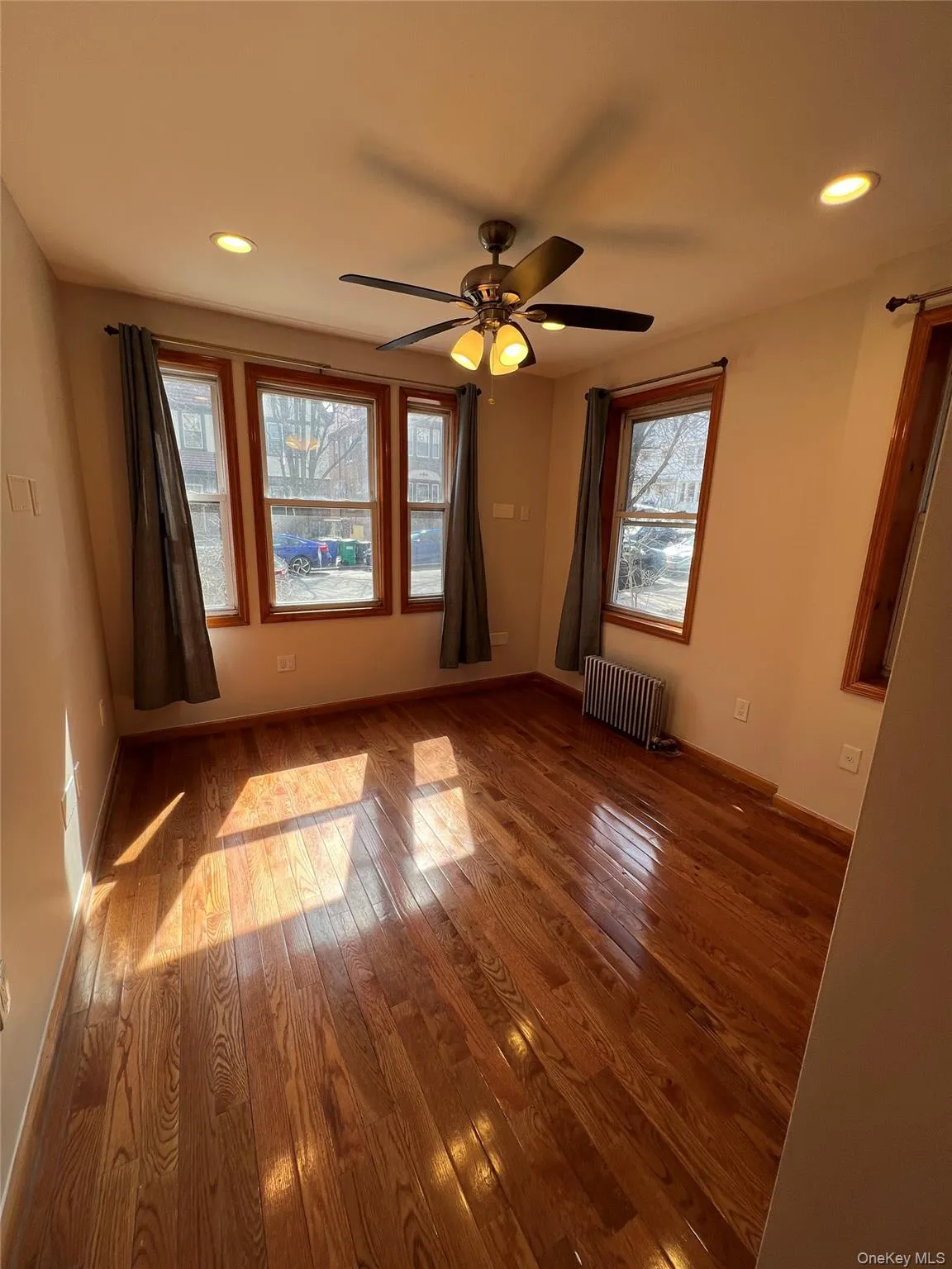 84-17 Cuthbert Road, New York, NY, 3 Bedrooms Bedrooms, 6 Rooms Rooms,2 BathroomsBathrooms,Residential Lease,For Rent,Cuthbert,0,983813 84-17 Cuthbert Road, New York, NY, 3 Bedrooms Bedrooms, 6 Rooms Rooms,2 BathroomsBathrooms,Residential Lease,For Rent,Cuthbert,0,983813