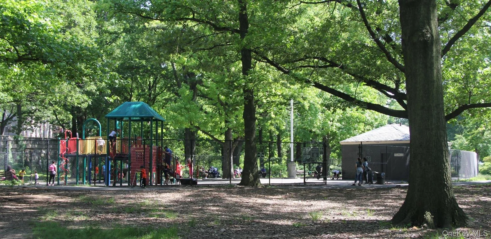 Enjoy the many recreational options in expansive Bronx Park just a short walk from home. Enjoy the many recreational options in expansive Bronx Park just a short walk from home.