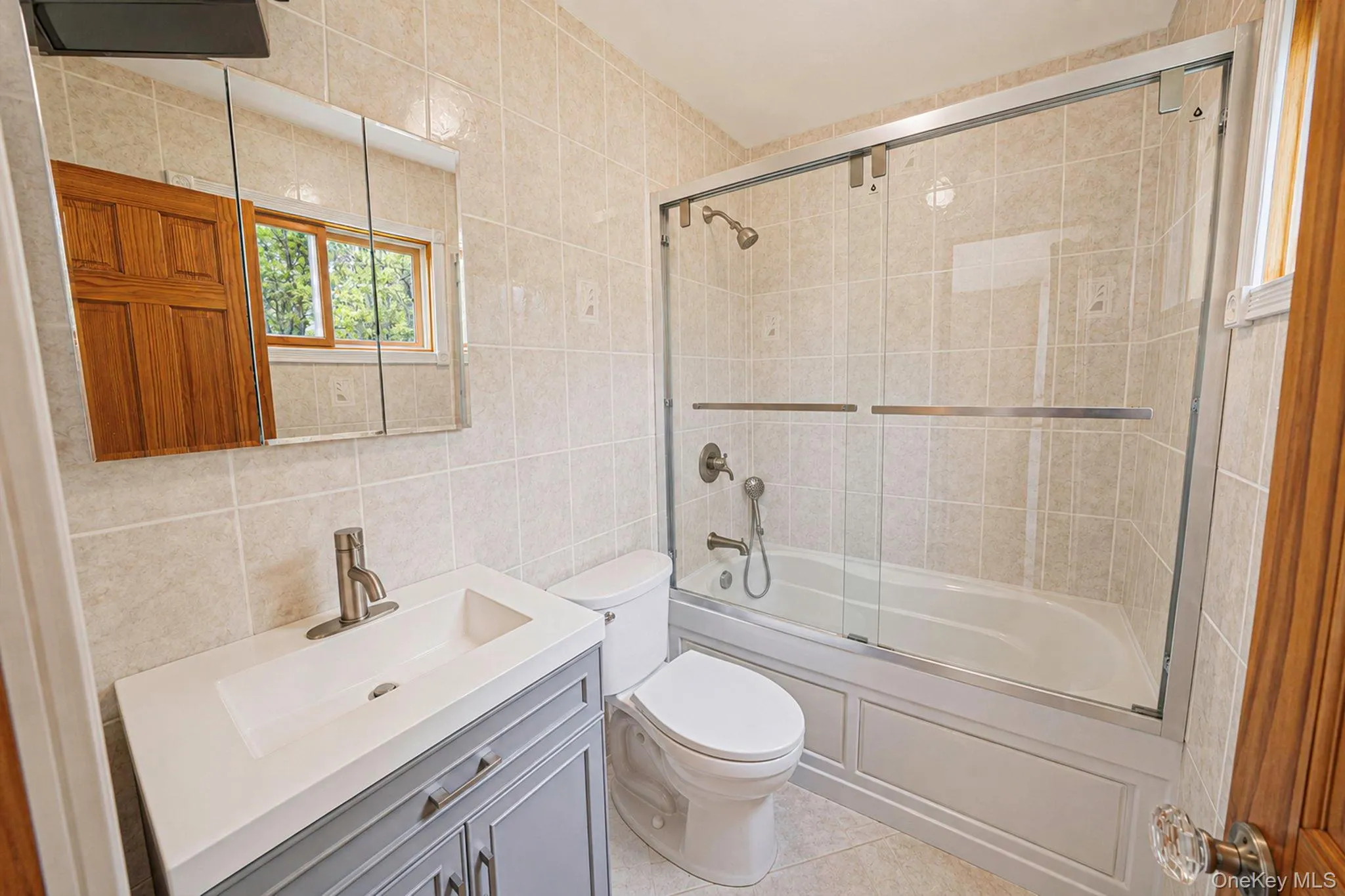 primary full bathroom primary full bathroom