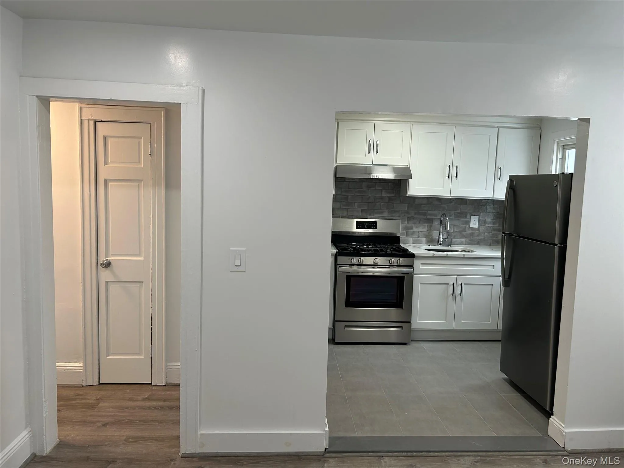243-12 144 Avenue, New York, NY, 1 Bedroom Bedrooms, 4 Rooms Rooms,1 BathroomBathrooms,Residential Lease,For Rent,144 Avenue,0,983848 243-12 144 Avenue, New York, NY, 1 Bedroom Bedrooms, 4 Rooms Rooms,1 BathroomBathrooms,Residential Lease,For Rent,144 Avenue,0,983848