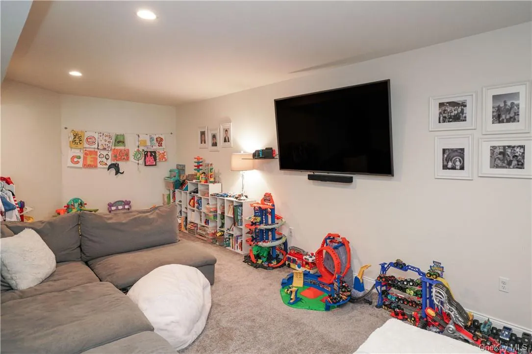 20 Deforest Drive, Cortlandt, NY, 2 Bedrooms Bedrooms, 10 Rooms Rooms,3 BathroomsBathrooms,Residential Lease,For Rent,Deforest,0,983850 20 Deforest Drive, Cortlandt, NY, 2 Bedrooms Bedrooms, 10 Rooms Rooms,3 BathroomsBathrooms,Residential Lease,For Rent,Deforest,0,983850