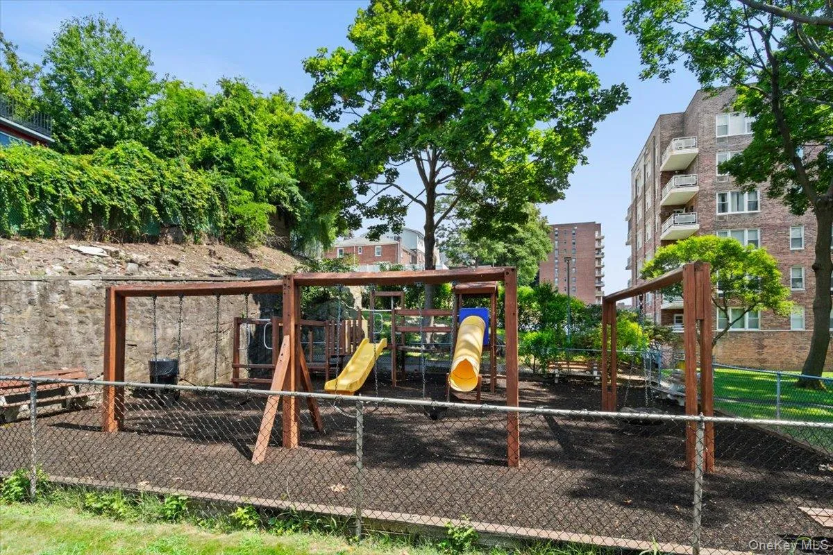 333 Bronx River Road, Yonkers, NY, 1 Bedroom Bedrooms, 4 Rooms Rooms,1 BathroomBathrooms,Residential,For Rent,Bronx River,0,983854 333 Bronx River Road, Yonkers, NY, 1 Bedroom Bedrooms, 4 Rooms Rooms,1 BathroomBathrooms,Residential,For Rent,Bronx River,0,983854