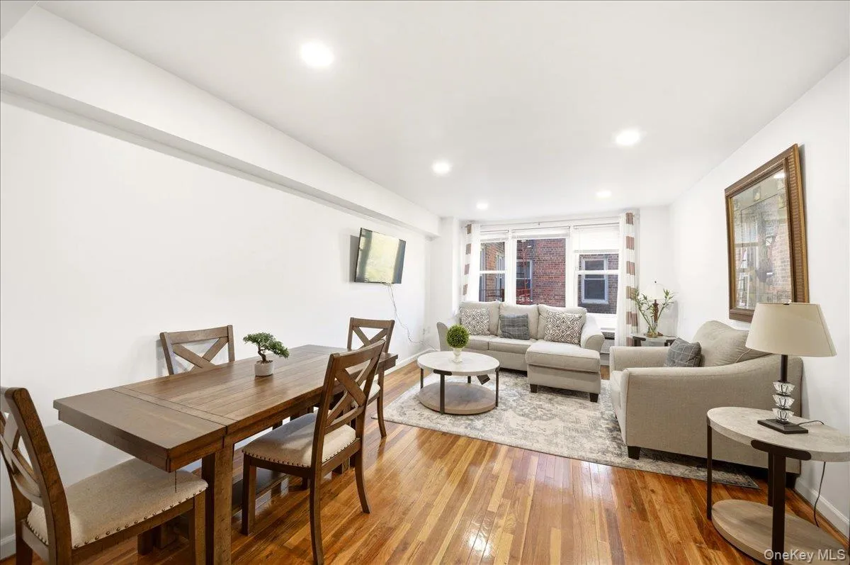 333 Bronx River Road, Yonkers, NY, 1 Bedroom Bedrooms, 4 Rooms Rooms,1 BathroomBathrooms,Residential,For Rent,Bronx River,0,983854 333 Bronx River Road, Yonkers, NY, 1 Bedroom Bedrooms, 4 Rooms Rooms,1 BathroomBathrooms,Residential,For Rent,Bronx River,0,983854