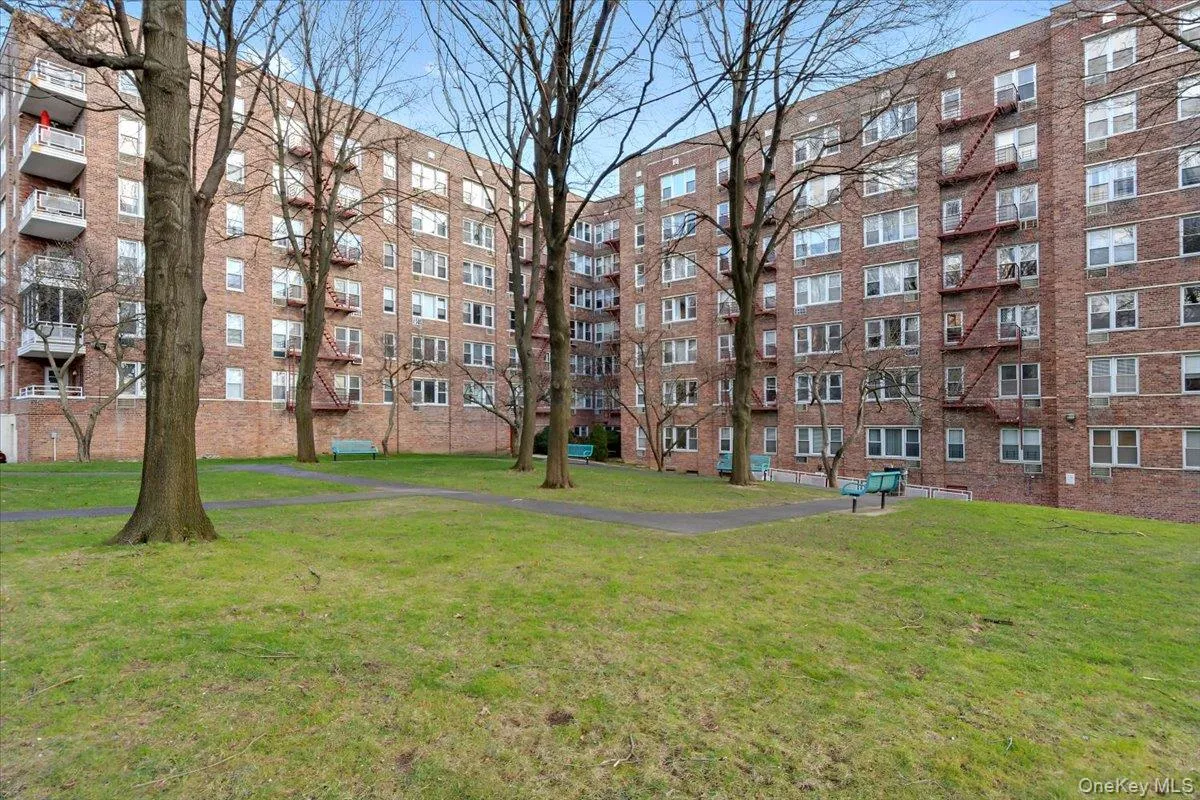 333 Bronx River Road, Yonkers, NY, 1 Bedroom Bedrooms, 4 Rooms Rooms,1 BathroomBathrooms,Residential,For Rent,Bronx River,0,983854 333 Bronx River Road, Yonkers, NY, 1 Bedroom Bedrooms, 4 Rooms Rooms,1 BathroomBathrooms,Residential,For Rent,Bronx River,0,983854