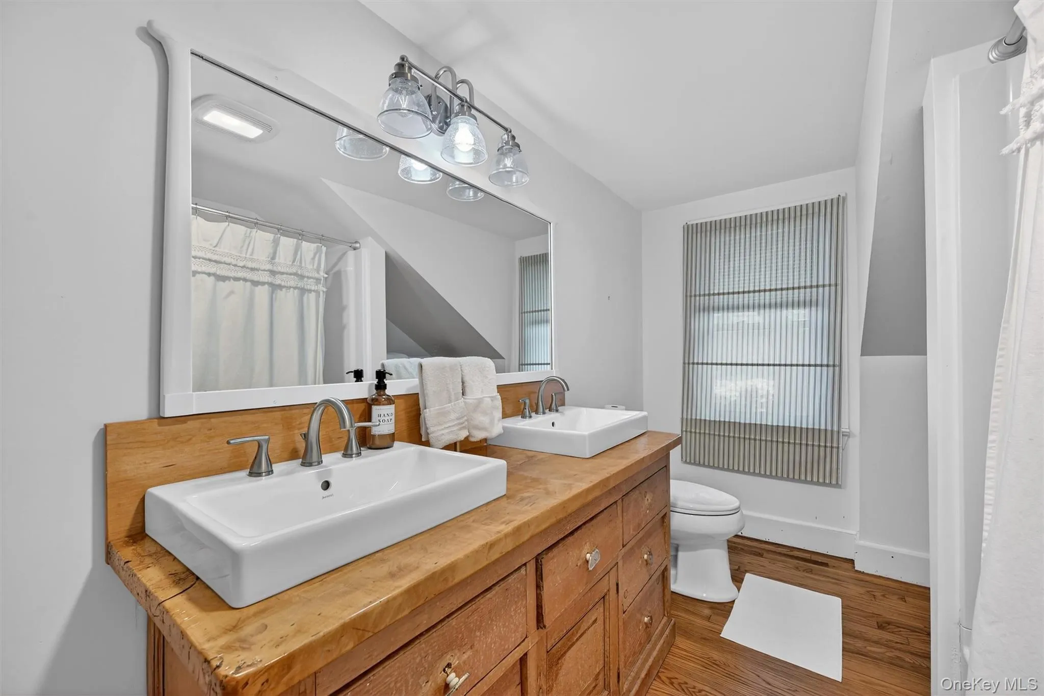 322 State Route 94, Warwick (town), NY, 3 Bedrooms Bedrooms, 7 Rooms Rooms,2 BathroomsBathrooms,Residential Lease,For Rent,State Route 94,0,983856 322 State Route 94, Warwick (town), NY, 3 Bedrooms Bedrooms, 7 Rooms Rooms,2 BathroomsBathrooms,Residential Lease,For Rent,State Route 94,0,983856