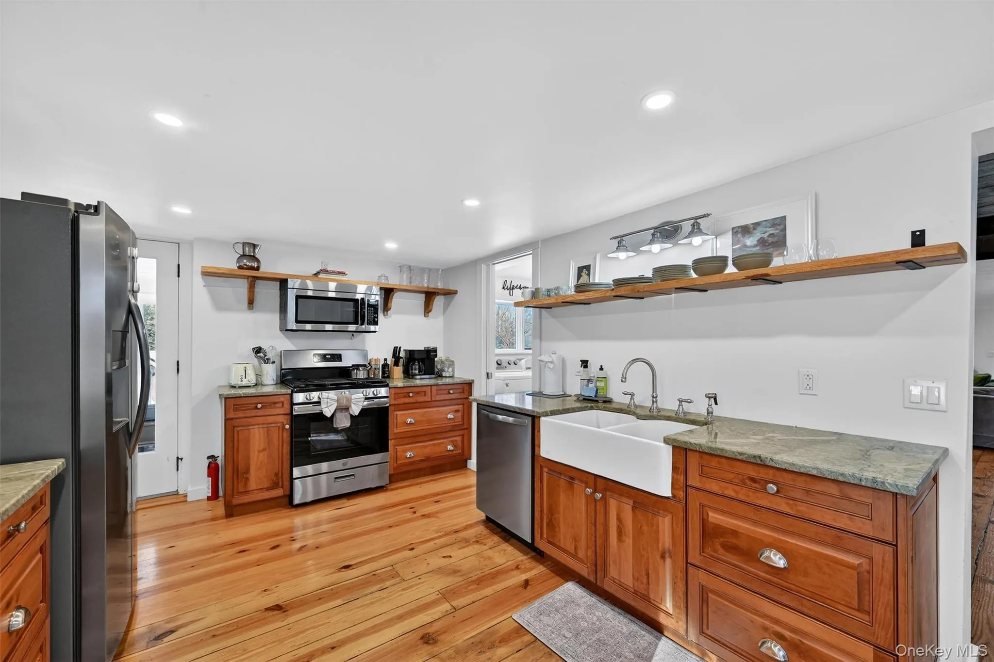 322 State Route 94, Warwick (town), NY, 3 Bedrooms Bedrooms, 7 Rooms Rooms,2 BathroomsBathrooms,Residential Lease,For Rent,State Route 94,0,983856 322 State Route 94, Warwick (town), NY, 3 Bedrooms Bedrooms, 7 Rooms Rooms,2 BathroomsBathrooms,Residential Lease,For Rent,State Route 94,0,983856