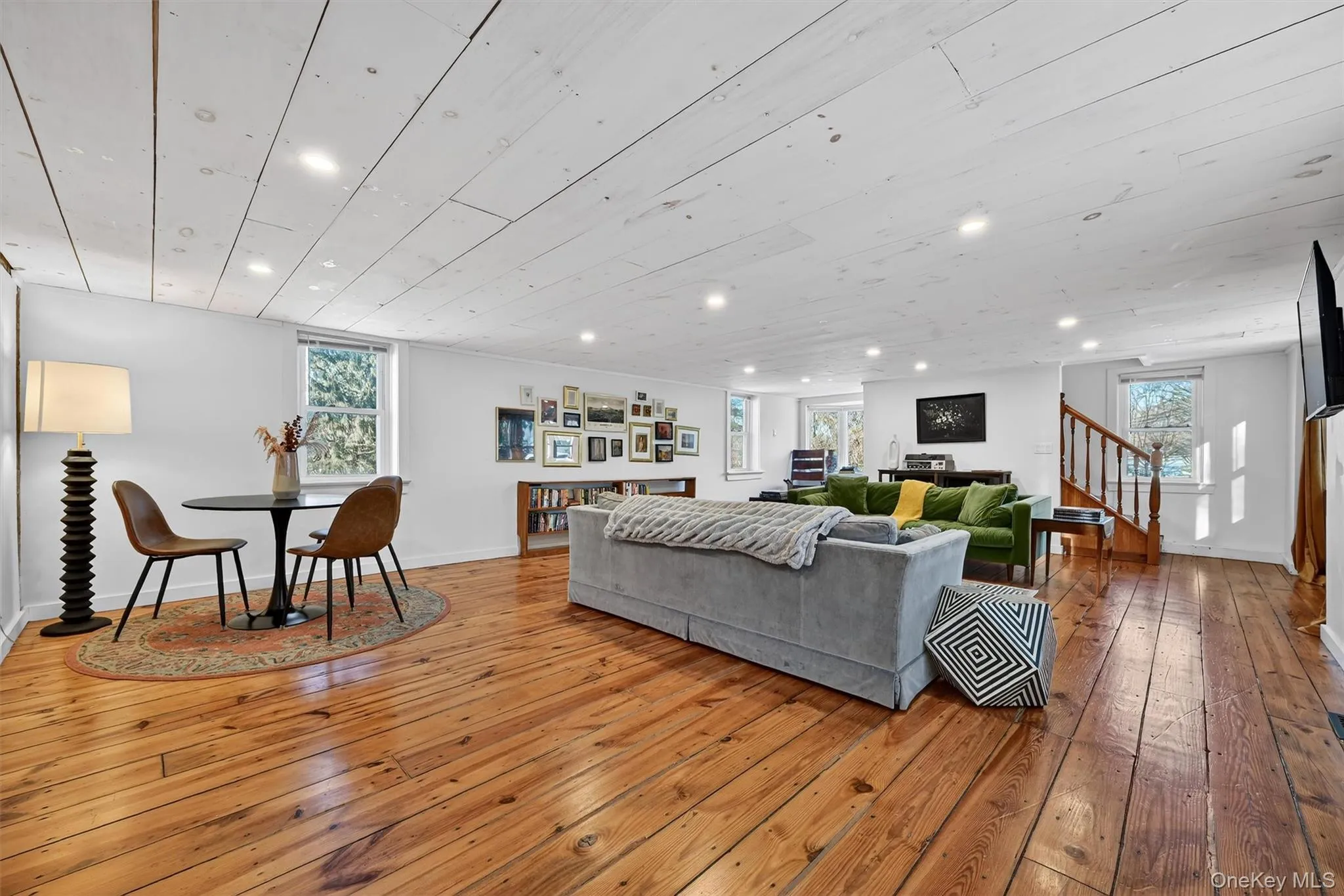 322 State Route 94, Warwick (town), NY, 3 Bedrooms Bedrooms, 7 Rooms Rooms,2 BathroomsBathrooms,Residential Lease,For Rent,State Route 94,0,983856 322 State Route 94, Warwick (town), NY, 3 Bedrooms Bedrooms, 7 Rooms Rooms,2 BathroomsBathrooms,Residential Lease,For Rent,State Route 94,0,983856