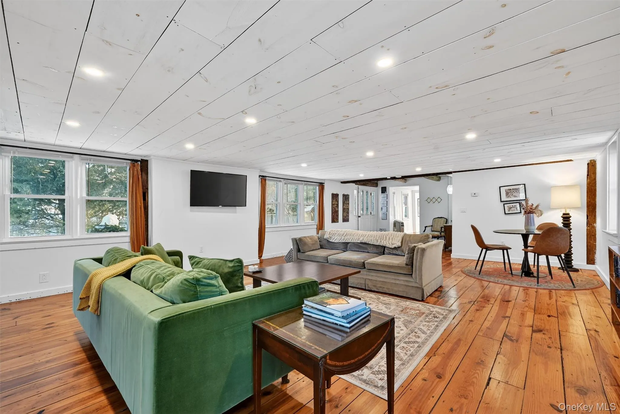 322 State Route 94, Warwick (town), NY, 3 Bedrooms Bedrooms, 7 Rooms Rooms,2 BathroomsBathrooms,Residential Lease,For Rent,State Route 94,0,983856 322 State Route 94, Warwick (town), NY, 3 Bedrooms Bedrooms, 7 Rooms Rooms,2 BathroomsBathrooms,Residential Lease,For Rent,State Route 94,0,983856