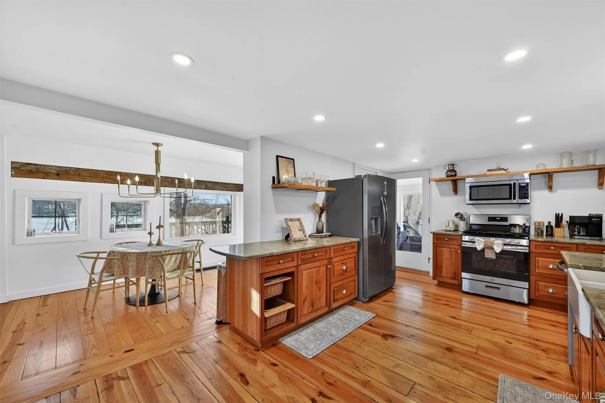 322 State Route 94, Warwick (town), NY, 3 Bedrooms Bedrooms, 7 Rooms Rooms,2 BathroomsBathrooms,Residential Lease,For Rent,State Route 94,0,983856 322 State Route 94, Warwick (town), NY, 3 Bedrooms Bedrooms, 7 Rooms Rooms,2 BathroomsBathrooms,Residential Lease,For Rent,State Route 94,0,983856