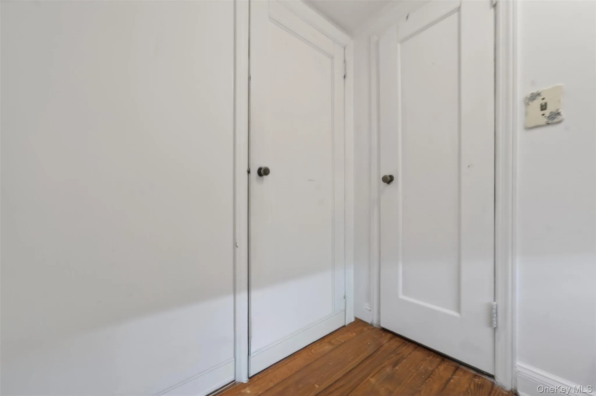 266 Neptune Avenue, West Babylon, NY, 2 Bedrooms Bedrooms, 6 Rooms Rooms,1 BathroomBathrooms,Residential Sale,For Rent,Neptune,0,983860 266 Neptune Avenue, West Babylon, NY, 2 Bedrooms Bedrooms, 6 Rooms Rooms,1 BathroomBathrooms,Residential Sale,For Rent,Neptune,0,983860