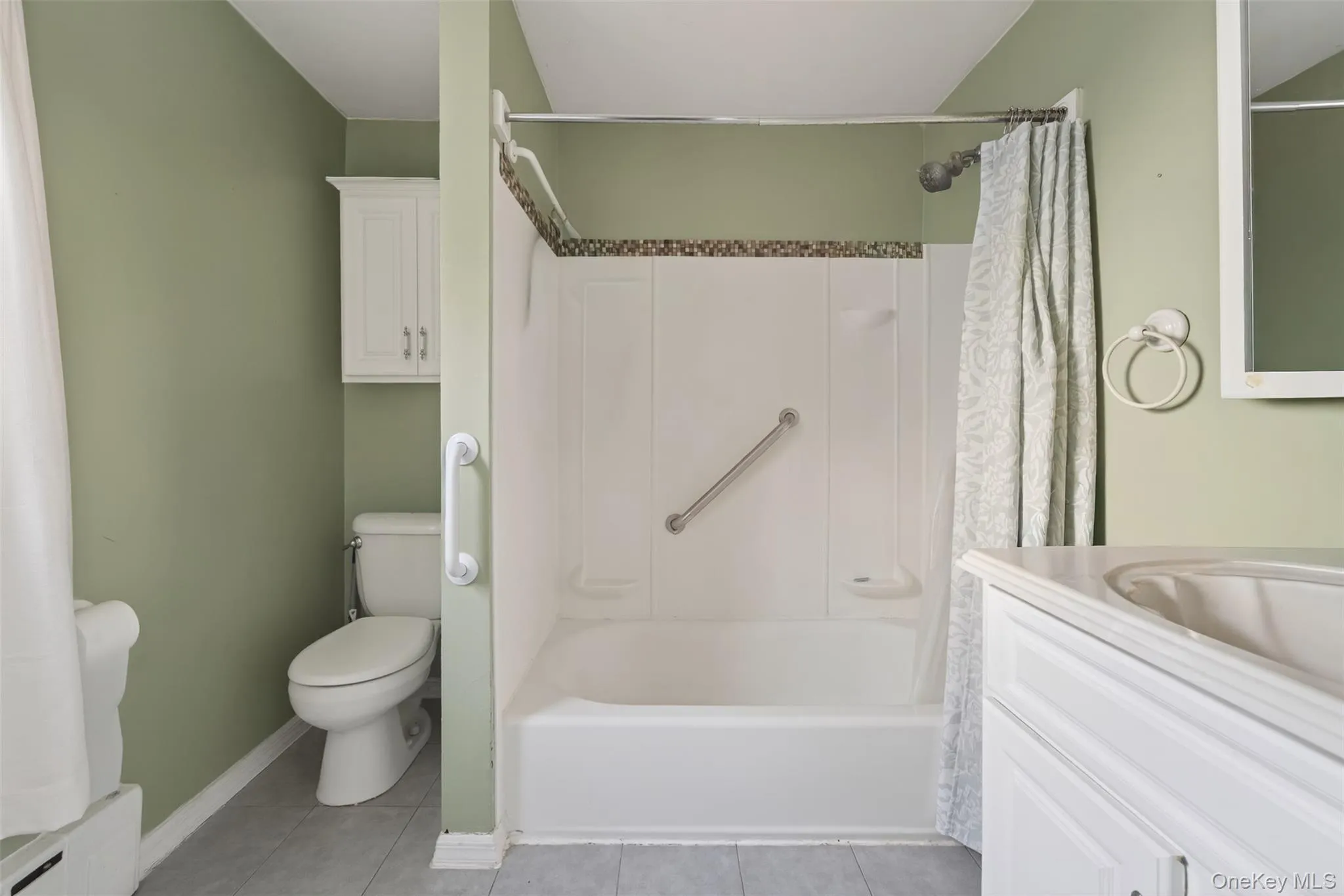 266 Neptune Avenue, West Babylon, NY, 2 Bedrooms Bedrooms, 6 Rooms Rooms,1 BathroomBathrooms,Residential Sale,For Rent,Neptune,0,983860 266 Neptune Avenue, West Babylon, NY, 2 Bedrooms Bedrooms, 6 Rooms Rooms,1 BathroomBathrooms,Residential Sale,For Rent,Neptune,0,983860