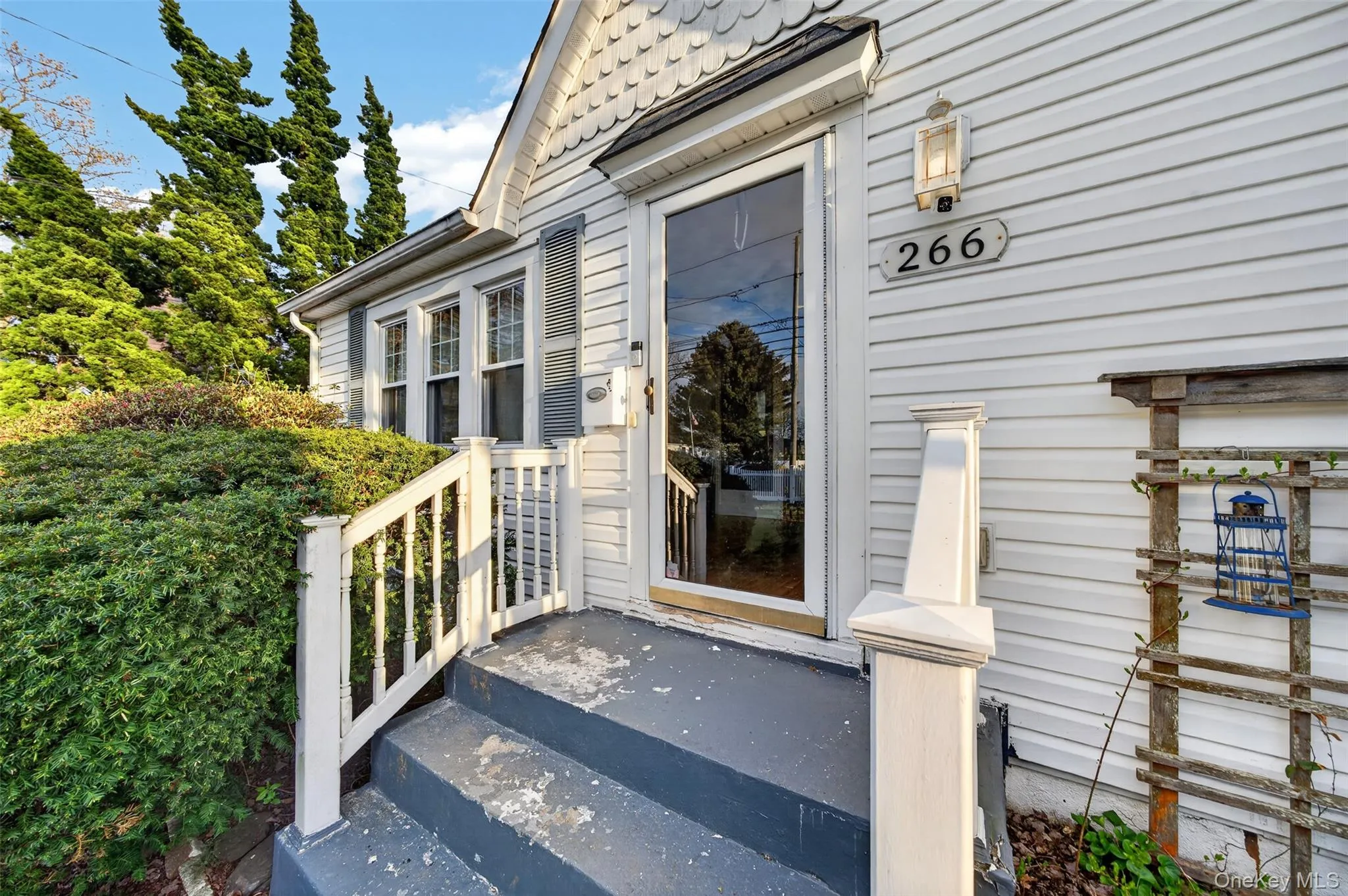 266 Neptune Avenue, West Babylon, NY, 2 Bedrooms Bedrooms, 6 Rooms Rooms,1 BathroomBathrooms,Residential Sale,For Rent,Neptune,0,983860 266 Neptune Avenue, West Babylon, NY, 2 Bedrooms Bedrooms, 6 Rooms Rooms,1 BathroomBathrooms,Residential Sale,For Rent,Neptune,0,983860