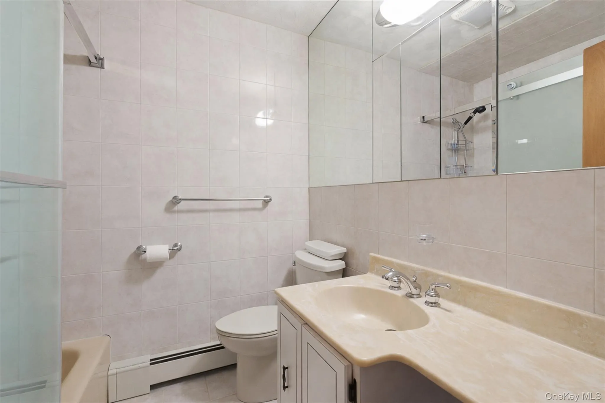 4 Faist Drive, Ramapo, NY, 5 Bedrooms Bedrooms, 8 Rooms Rooms,3 BathroomsBathrooms,Residential,For Rent,Faist,0,983864 4 Faist Drive, Ramapo, NY, 5 Bedrooms Bedrooms, 8 Rooms Rooms,3 BathroomsBathrooms,Residential,For Rent,Faist,0,983864