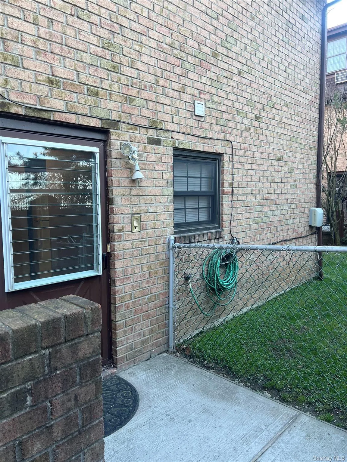 6106 233rd Street, New York, NY, 3 Bedrooms Bedrooms, 4 Rooms Rooms,2 BathroomsBathrooms,Residential Lease,For Rent,233rd,0,983870 6106 233rd Street, New York, NY, 3 Bedrooms Bedrooms, 4 Rooms Rooms,2 BathroomsBathrooms,Residential Lease,For Rent,233rd,0,983870