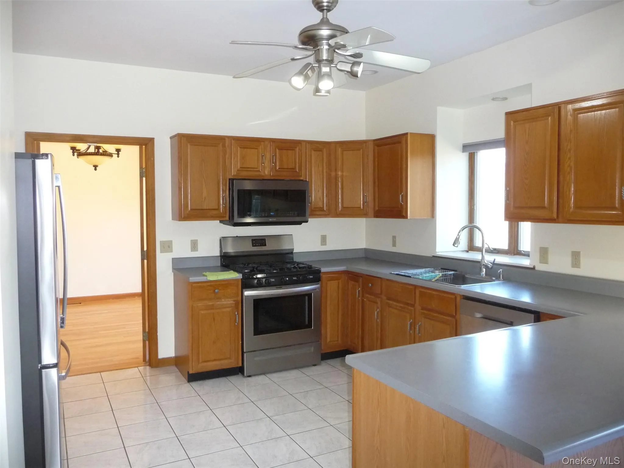 49 Lane Gate Road, Wappinger, NY, 3 Bedrooms Bedrooms, 10 Rooms Rooms,2 BathroomsBathrooms,Residential Lease,For Rent,Lane Gate,0,983878 49 Lane Gate Road, Wappinger, NY, 3 Bedrooms Bedrooms, 10 Rooms Rooms,2 BathroomsBathrooms,Residential Lease,For Rent,Lane Gate,0,983878