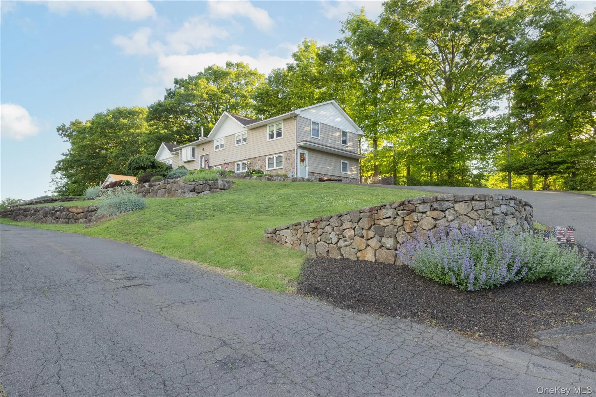 2 Emily Lane, Stony Point, NY, 5 Bedrooms Bedrooms, 12 Rooms Rooms,6 BathroomsBathrooms,Residential,For Rent,Emily,0,983893 2 Emily Lane, Stony Point, NY, 5 Bedrooms Bedrooms, 12 Rooms Rooms,6 BathroomsBathrooms,Residential,For Rent,Emily,0,983893