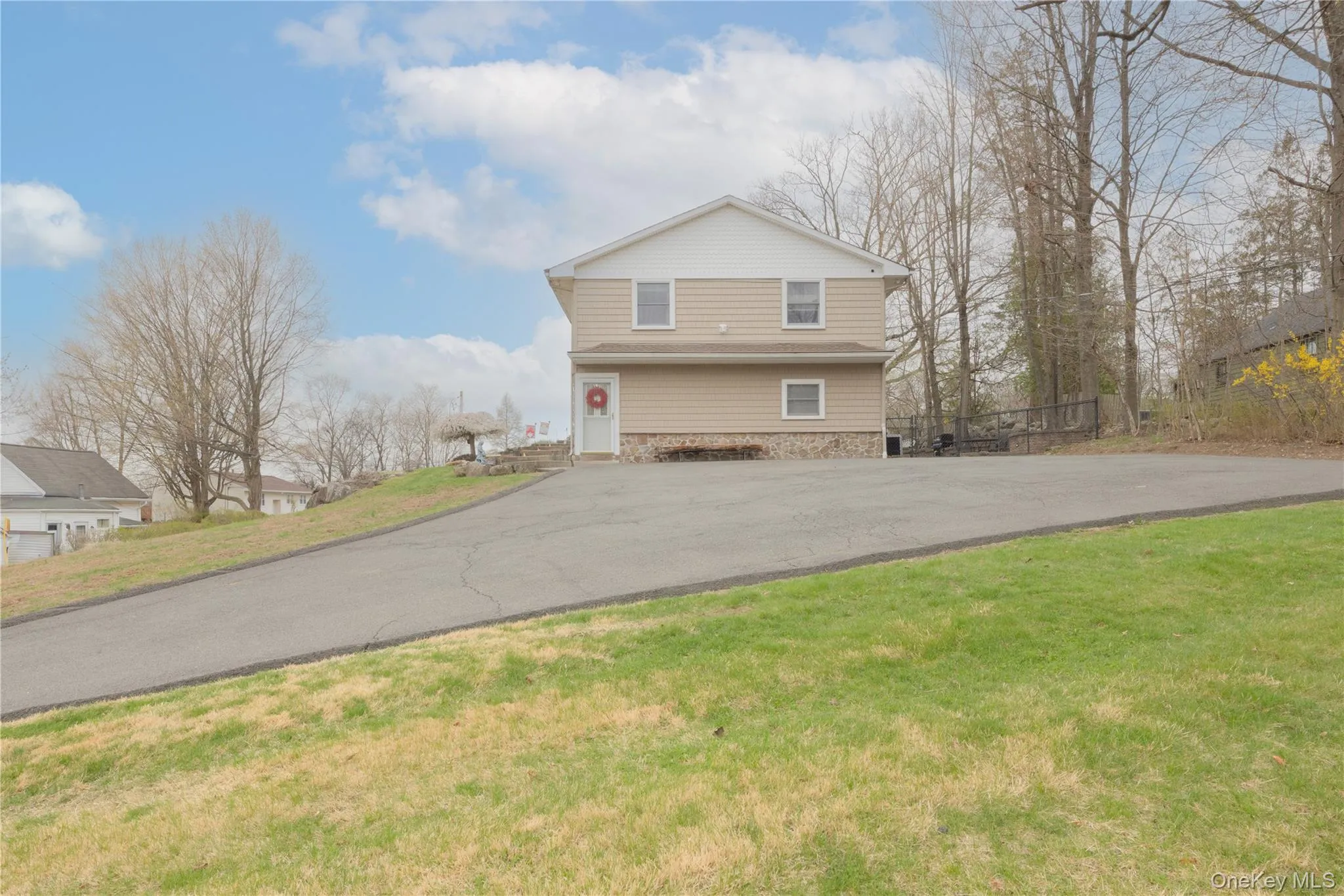 2 Emily Lane, Stony Point, NY, 5 Bedrooms Bedrooms, 12 Rooms Rooms,6 BathroomsBathrooms,Residential,For Rent,Emily,0,983893 2 Emily Lane, Stony Point, NY, 5 Bedrooms Bedrooms, 12 Rooms Rooms,6 BathroomsBathrooms,Residential,For Rent,Emily,0,983893