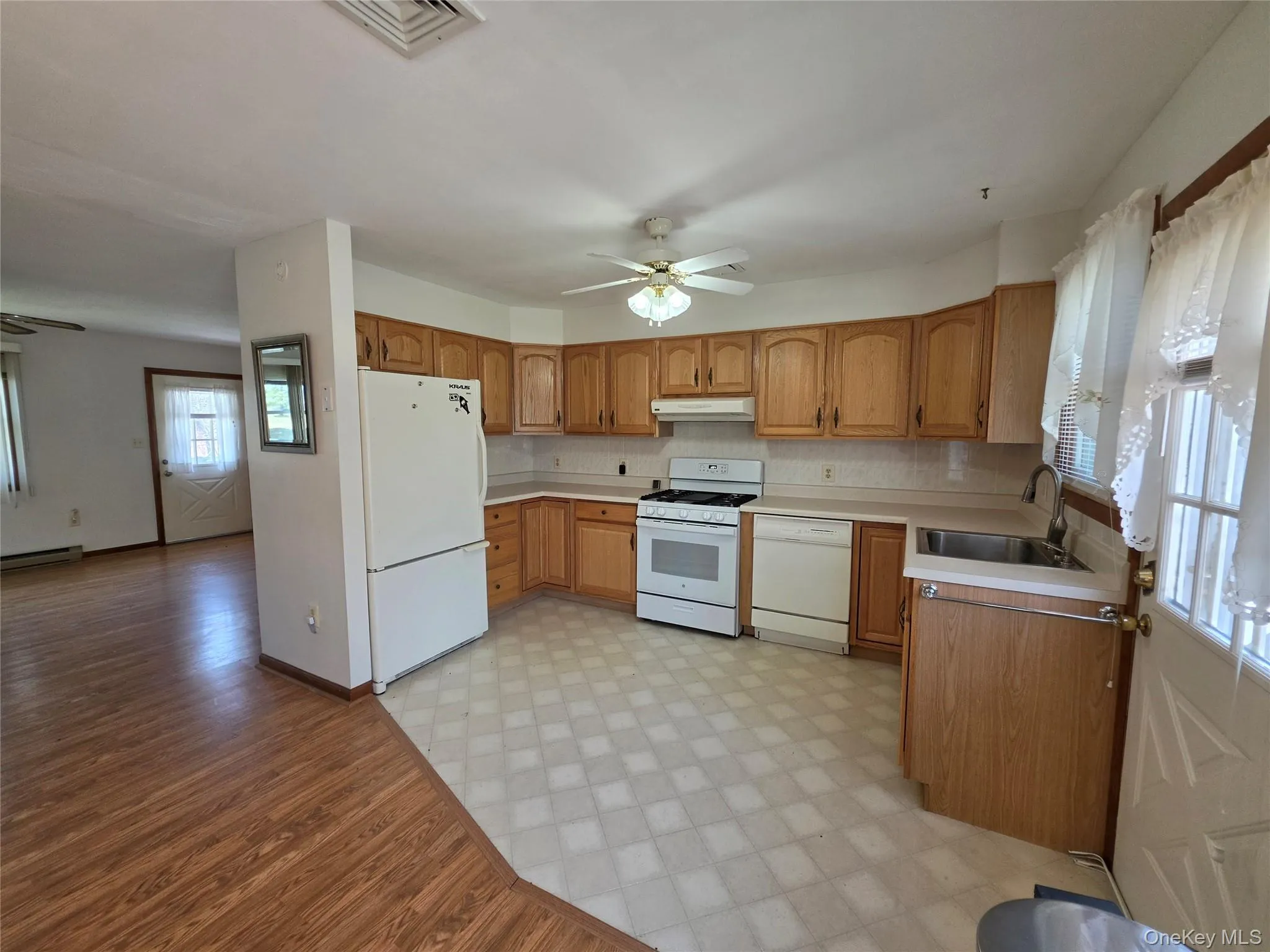 62 Pucky Huddle Road, Bethel, NY, 2 Bedrooms Bedrooms, 5 Rooms Rooms,2 BathroomsBathrooms,Residential,For Rent,Pucky Huddle,0,983902 62 Pucky Huddle Road, Bethel, NY, 2 Bedrooms Bedrooms, 5 Rooms Rooms,2 BathroomsBathrooms,Residential,For Rent,Pucky Huddle,0,983902