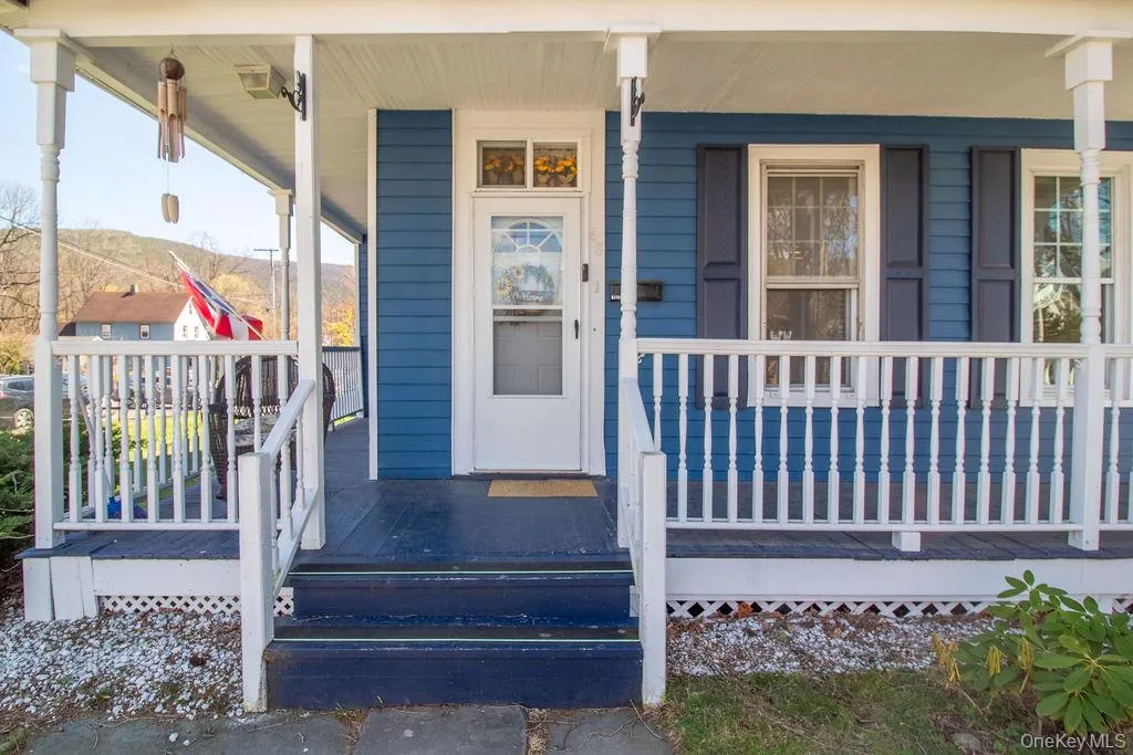 48 Market Street, Wawarsing, NY, 3 Bedrooms Bedrooms, 6 Rooms Rooms,2 BathroomsBathrooms,Residential,For Rent,Market,0,983908 48 Market Street, Wawarsing, NY, 3 Bedrooms Bedrooms, 6 Rooms Rooms,2 BathroomsBathrooms,Residential,For Rent,Market,0,983908