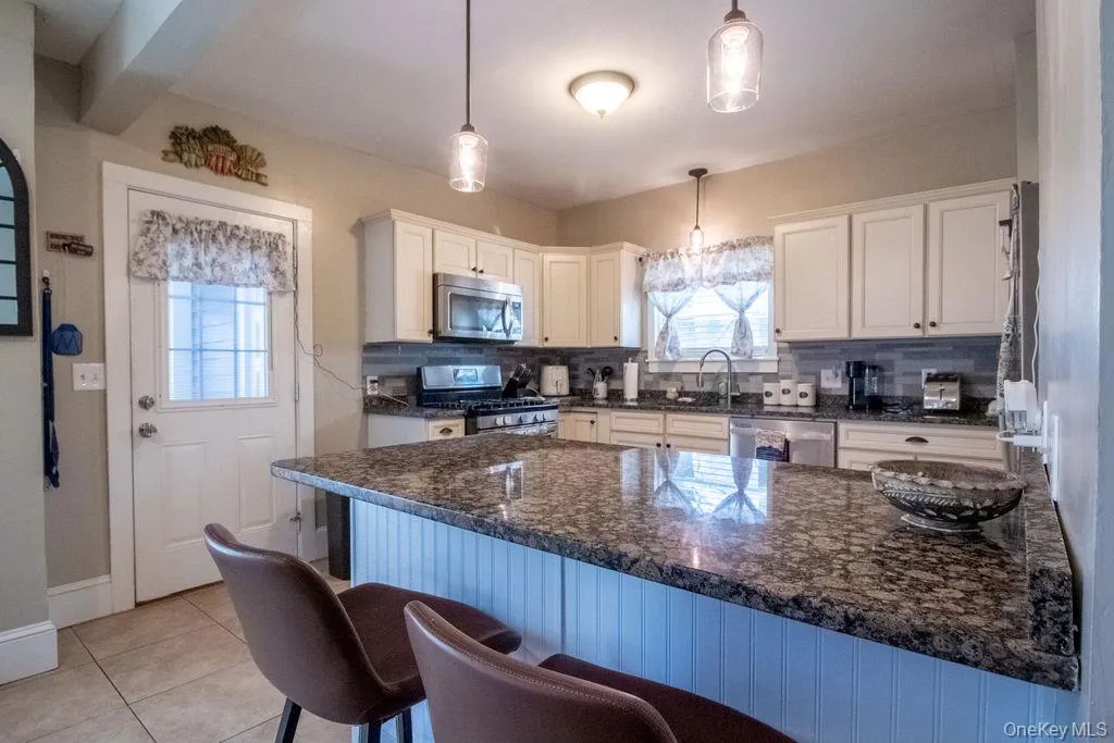 48 Market Street, Wawarsing, NY, 3 Bedrooms Bedrooms, 6 Rooms Rooms,2 BathroomsBathrooms,Residential,For Rent,Market,0,983908 48 Market Street, Wawarsing, NY, 3 Bedrooms Bedrooms, 6 Rooms Rooms,2 BathroomsBathrooms,Residential,For Rent,Market,0,983908