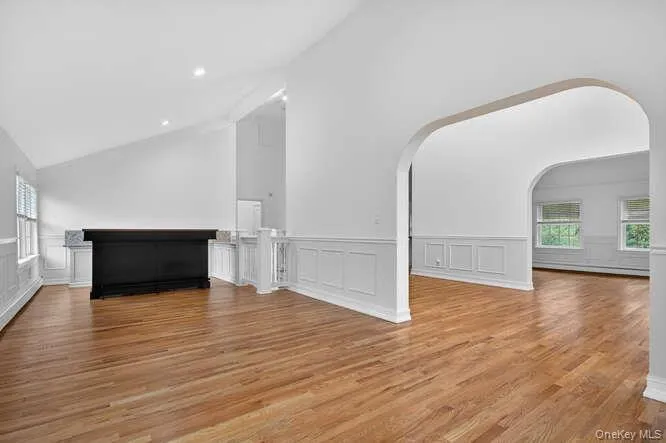 125 Horseshoe Road, Oyster Bay, NY, 6 Bedrooms Bedrooms, 13 Rooms Rooms,8 BathroomsBathrooms,Residential Lease,For Rent,Horseshoe,0,983915 125 Horseshoe Road, Oyster Bay, NY, 6 Bedrooms Bedrooms, 13 Rooms Rooms,8 BathroomsBathrooms,Residential Lease,For Rent,Horseshoe,0,983915