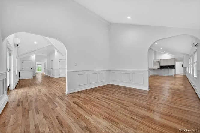 125 Horseshoe Road, Oyster Bay, NY, 6 Bedrooms Bedrooms, 13 Rooms Rooms,8 BathroomsBathrooms,Residential Lease,For Rent,Horseshoe,0,983915 125 Horseshoe Road, Oyster Bay, NY, 6 Bedrooms Bedrooms, 13 Rooms Rooms,8 BathroomsBathrooms,Residential Lease,For Rent,Horseshoe,0,983915