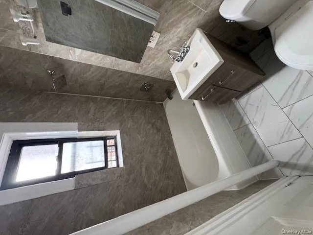 4038 82nd Street, New York, NY, 1 Room Rooms,1 BathroomBathrooms,Residential Lease,For Rent,82nd,0,983928 4038 82nd Street, New York, NY, 1 Room Rooms,1 BathroomBathrooms,Residential Lease,For Rent,82nd,0,983928