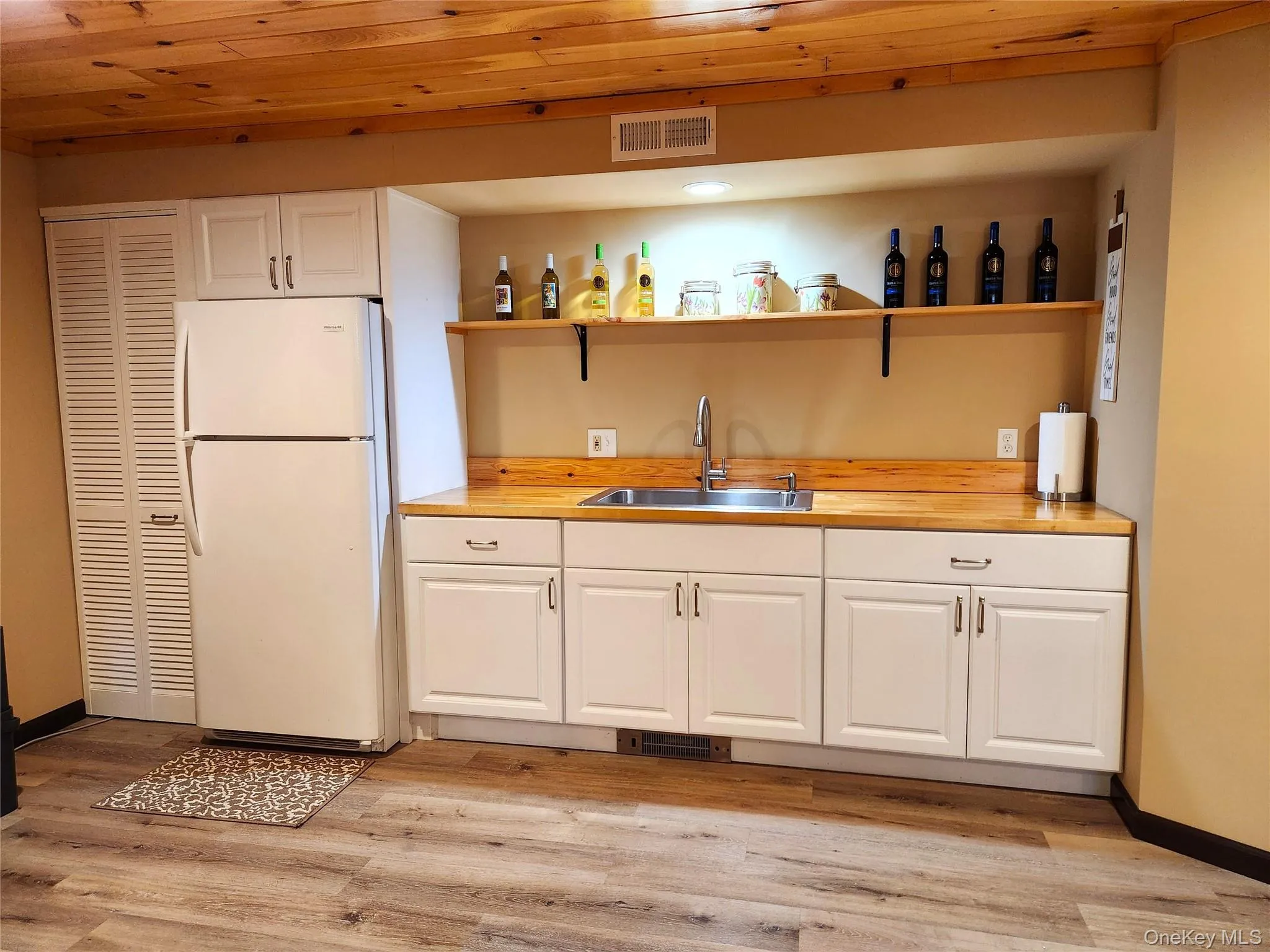 150 Hartwood Drive, Bethel, NY, 3 Bedrooms Bedrooms, 6 Rooms Rooms,2 BathroomsBathrooms,Residential,For Rent,Hartwood,0,983930 150 Hartwood Drive, Bethel, NY, 3 Bedrooms Bedrooms, 6 Rooms Rooms,2 BathroomsBathrooms,Residential,For Rent,Hartwood,0,983930