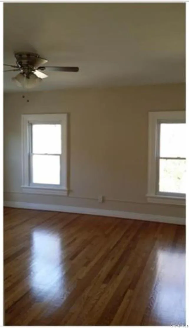 26 Washington Street, Middletown, NY, 3 Bedrooms Bedrooms, 5 Rooms Rooms,1 BathroomBathrooms,Residential Lease,For Rent,Washington,0,983940 26 Washington Street, Middletown, NY, 3 Bedrooms Bedrooms, 5 Rooms Rooms,1 BathroomBathrooms,Residential Lease,For Rent,Washington,0,983940