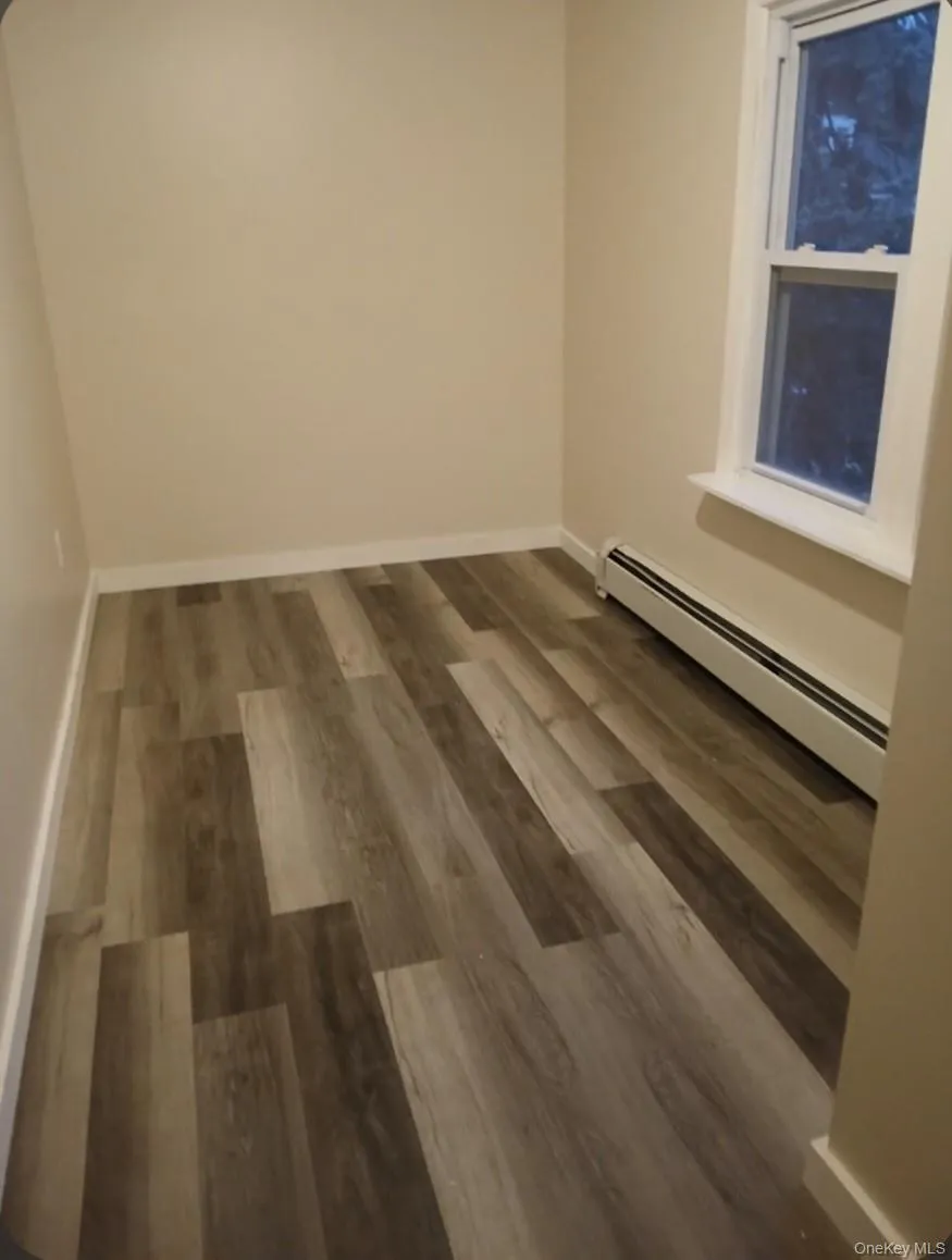 26 Washington Street, Middletown, NY, 3 Bedrooms Bedrooms, 5 Rooms Rooms,1 BathroomBathrooms,Residential Lease,For Rent,Washington,0,983940 26 Washington Street, Middletown, NY, 3 Bedrooms Bedrooms, 5 Rooms Rooms,1 BathroomBathrooms,Residential Lease,For Rent,Washington,0,983940