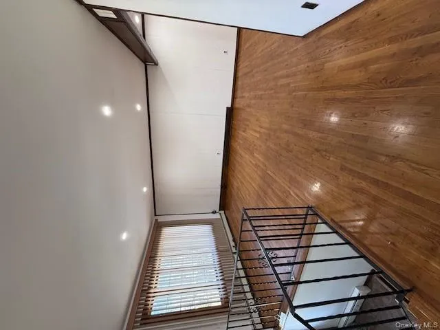 11 Edwards Place, Hempstead, NY, 3 Bedrooms Bedrooms, 5 Rooms Rooms,1 BathroomBathrooms,Residential Lease,For Rent,Edwards,0,983950 11 Edwards Place, Hempstead, NY, 3 Bedrooms Bedrooms, 5 Rooms Rooms,1 BathroomBathrooms,Residential Lease,For Rent,Edwards,0,983950