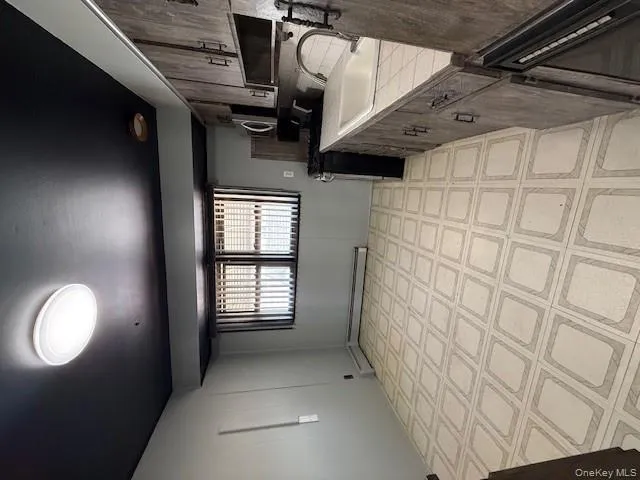 11 Edwards Place, Hempstead, NY, 3 Bedrooms Bedrooms, 5 Rooms Rooms,1 BathroomBathrooms,Residential Lease,For Rent,Edwards,0,983950 11 Edwards Place, Hempstead, NY, 3 Bedrooms Bedrooms, 5 Rooms Rooms,1 BathroomBathrooms,Residential Lease,For Rent,Edwards,0,983950