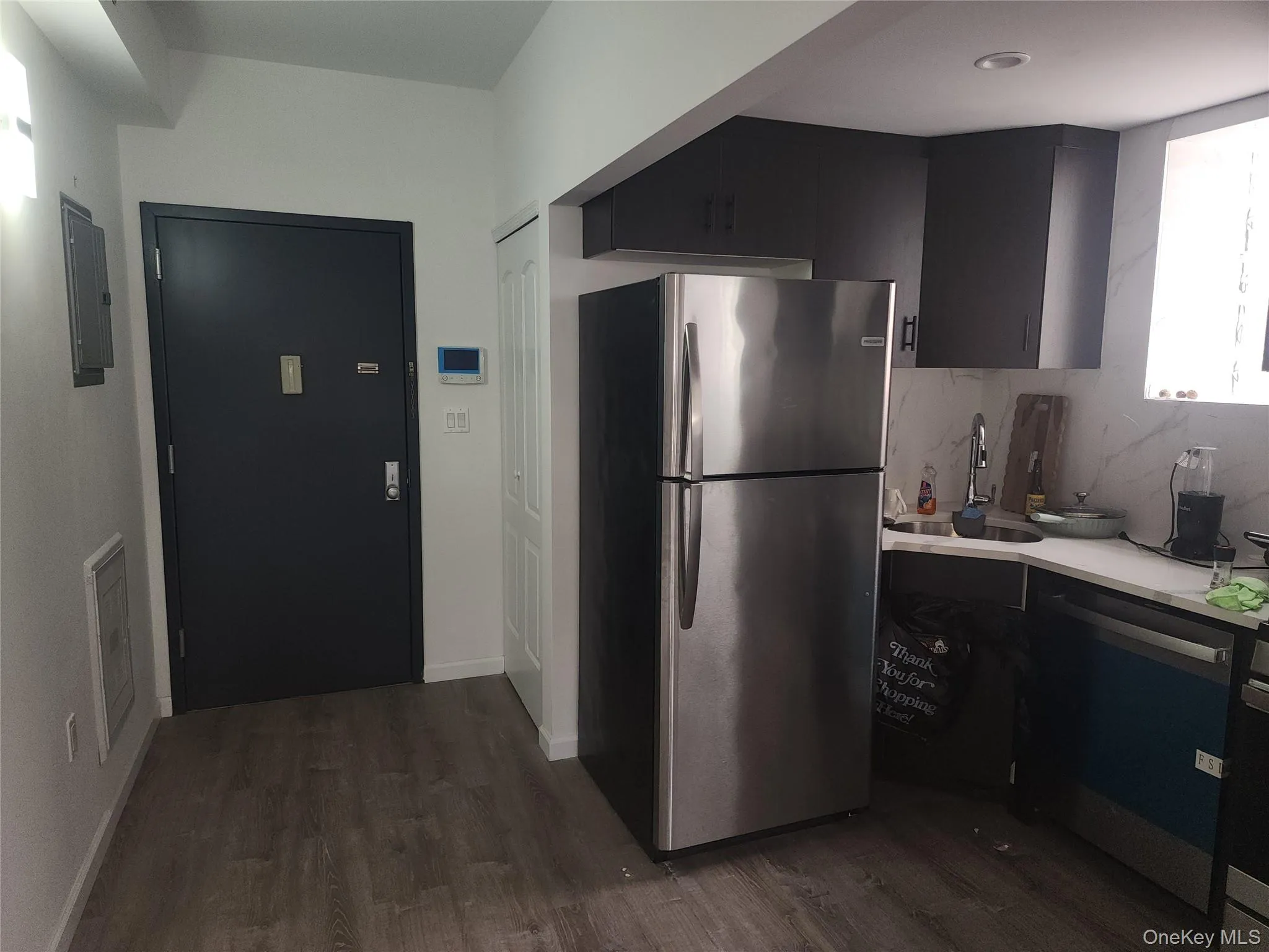 97-30 64th Avenue, New York, NY, 1 Bedroom Bedrooms, 3 Rooms Rooms,1 BathroomBathrooms,Residential Lease,For Rent,64th,0,983963 97-30 64th Avenue, New York, NY, 1 Bedroom Bedrooms, 3 Rooms Rooms,1 BathroomBathrooms,Residential Lease,For Rent,64th,0,983963