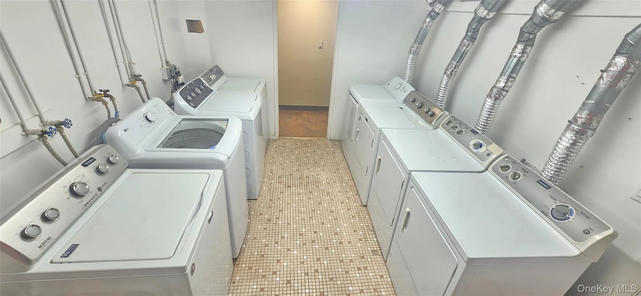 23-45 Corporal Kennedy Street, New York, NY, 1 Bedroom Bedrooms, 4 Rooms Rooms,1 BathroomBathrooms,Residential Lease,For Rent,Corporal Kennedy,0,983964 23-45 Corporal Kennedy Street, New York, NY, 1 Bedroom Bedrooms, 4 Rooms Rooms,1 BathroomBathrooms,Residential Lease,For Rent,Corporal Kennedy,0,983964