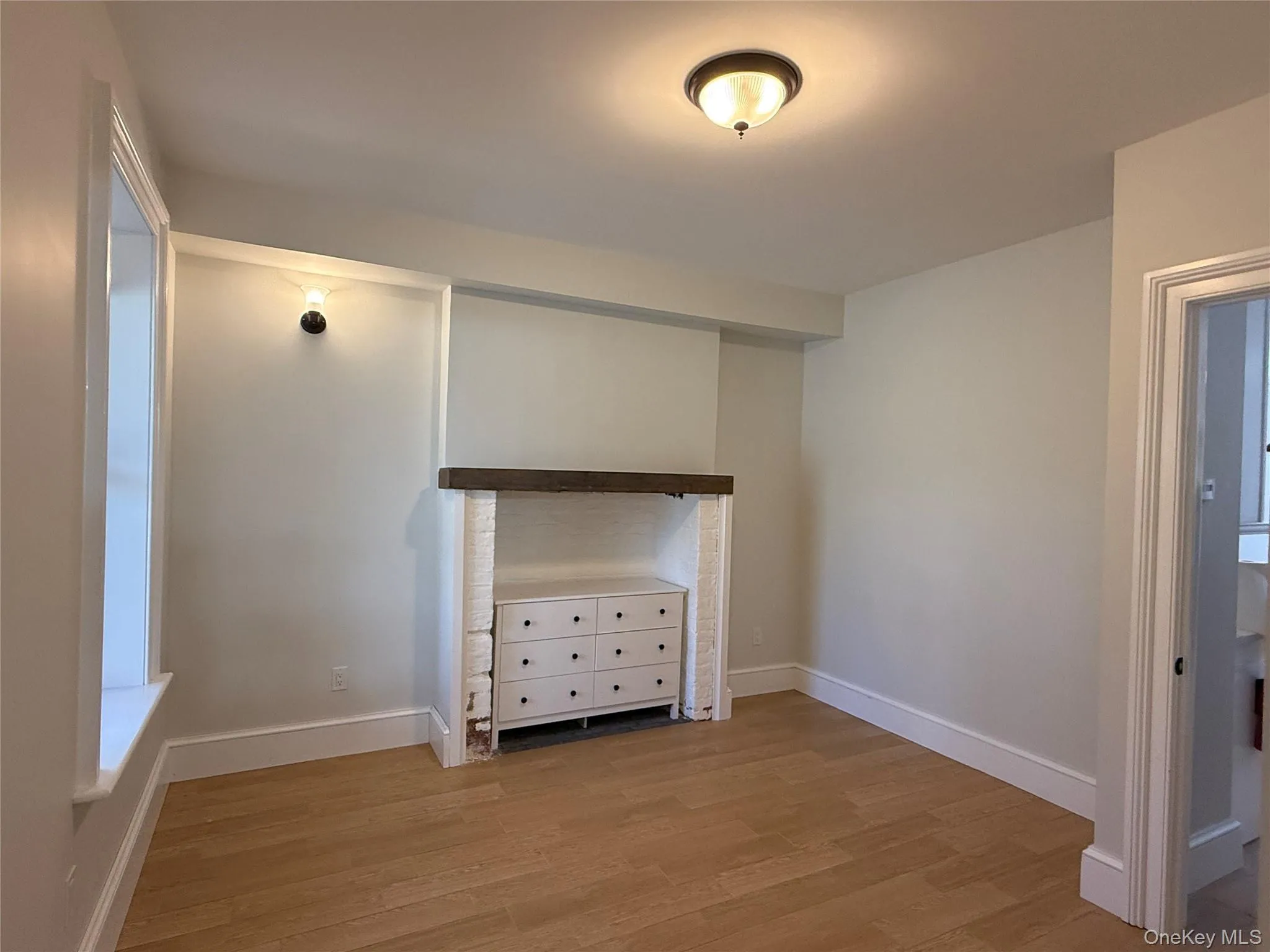194 Lander Street, Newburgh (city), NY, 1 Bedroom Bedrooms, 3 Rooms Rooms,1 BathroomBathrooms,Residential Lease,For Rent,Lander,0,983966 194 Lander Street, Newburgh (city), NY, 1 Bedroom Bedrooms, 3 Rooms Rooms,1 BathroomBathrooms,Residential Lease,For Rent,Lander,0,983966