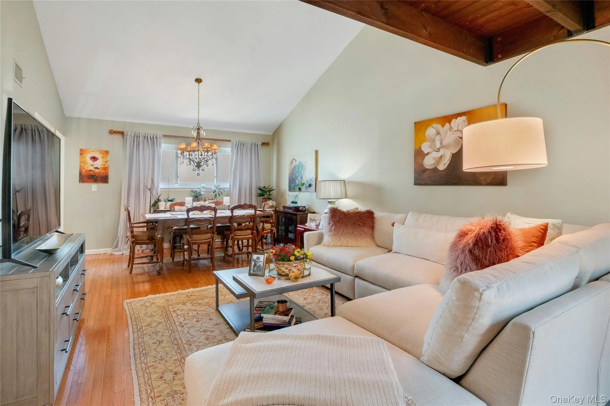 208 Harris Road, Bedford, NY, 2 Bedrooms Bedrooms, 6 Rooms Rooms,2 BathroomsBathrooms,Residential Lease,For Rent,Harris Road,0,983971 208 Harris Road, Bedford, NY, 2 Bedrooms Bedrooms, 6 Rooms Rooms,2 BathroomsBathrooms,Residential Lease,For Rent,Harris Road,0,983971