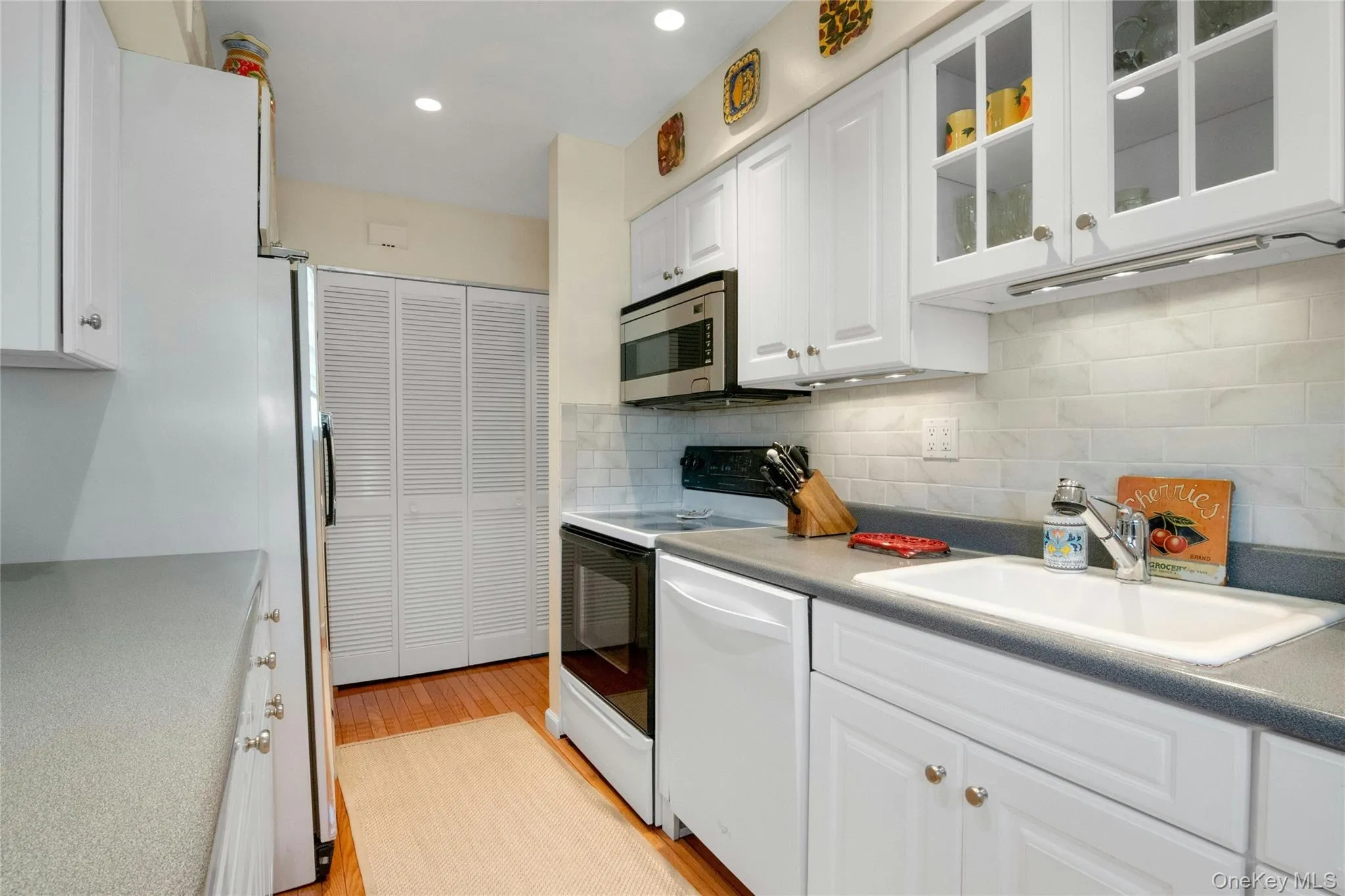 208 Harris Road, Bedford, NY, 2 Bedrooms Bedrooms, 6 Rooms Rooms,2 BathroomsBathrooms,Residential Lease,For Rent,Harris Road,0,983971 208 Harris Road, Bedford, NY, 2 Bedrooms Bedrooms, 6 Rooms Rooms,2 BathroomsBathrooms,Residential Lease,For Rent,Harris Road,0,983971