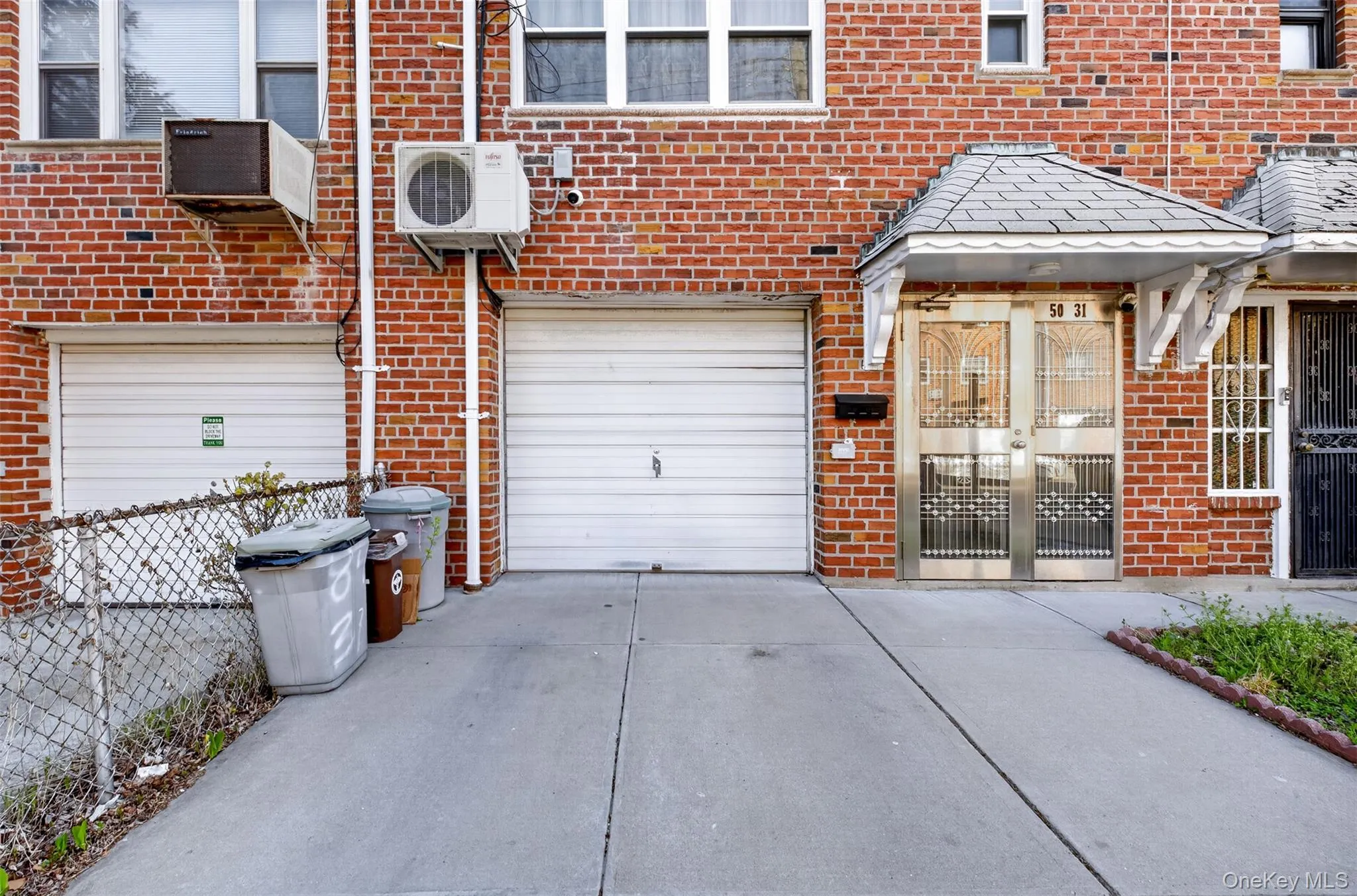 5031 68th Street, New York, NY, 3 Bedrooms Bedrooms, 5 Rooms Rooms,1 BathroomBathrooms,Residential,For Rent,68th,0,983990 5031 68th Street, New York, NY, 3 Bedrooms Bedrooms, 5 Rooms Rooms,1 BathroomBathrooms,Residential,For Rent,68th,0,983990