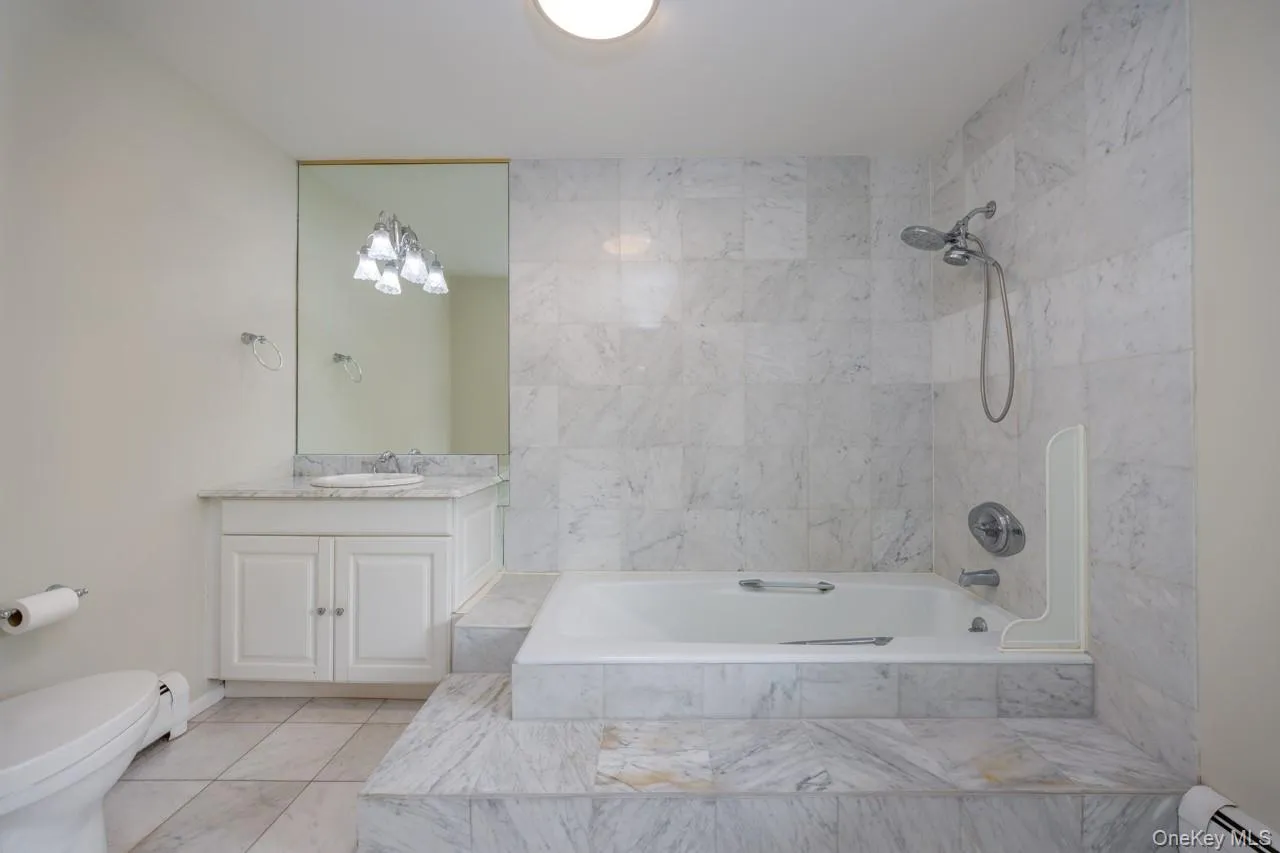 3 Tor Terrace, Clarkstown, NY, 5 Bedrooms Bedrooms, 17 Rooms Rooms,3 BathroomsBathrooms,Residential,For Rent,Tor,0,KEY983992 3 Tor Terrace, Clarkstown, NY, 5 Bedrooms Bedrooms, 17 Rooms Rooms,3 BathroomsBathrooms,Residential,For Rent,Tor,0,KEY983992